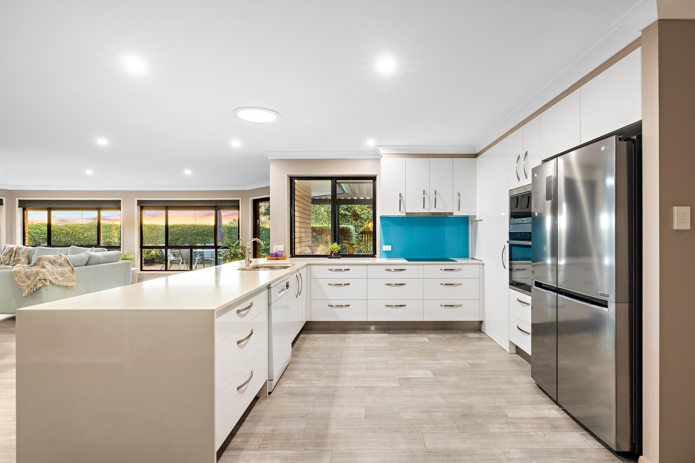 11 Crown Place, Carindale - Image 1