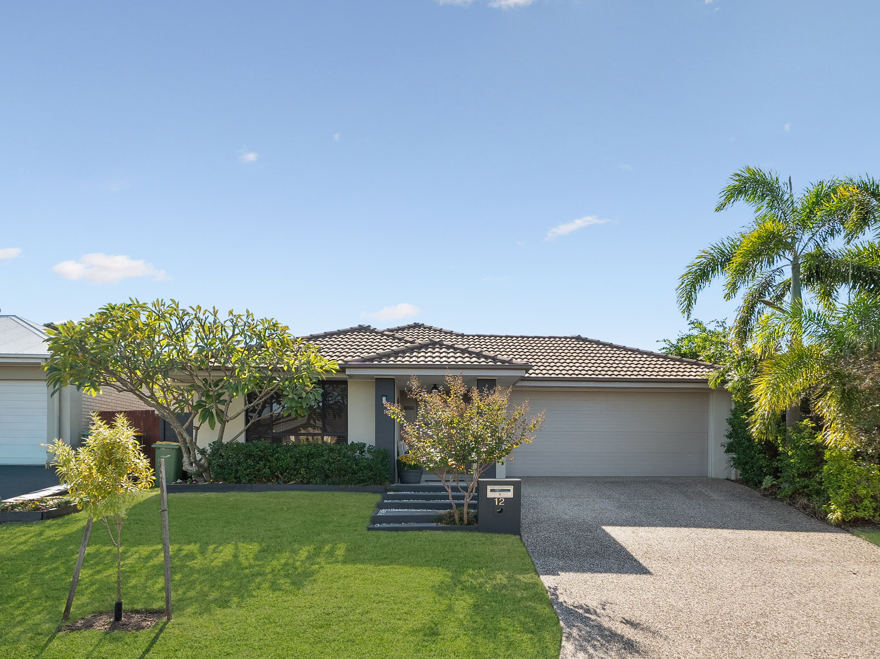12 Moonie Crescent, North Lakes — photo 1 of 19