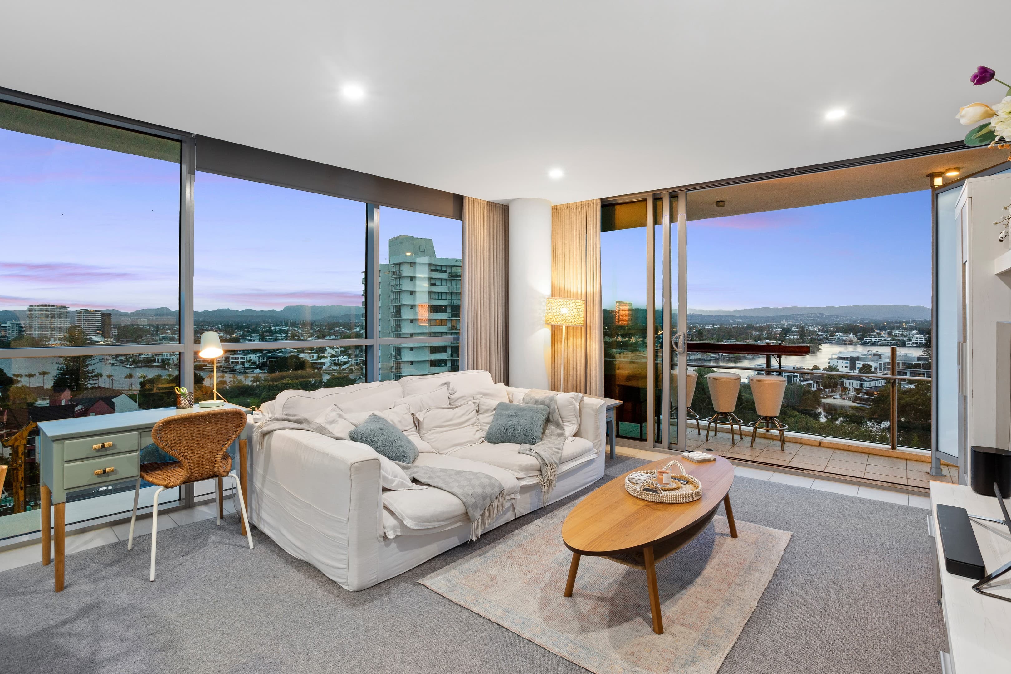905/3018 Surfers Paradise Boulevard, Surfers Paradise - Image 1