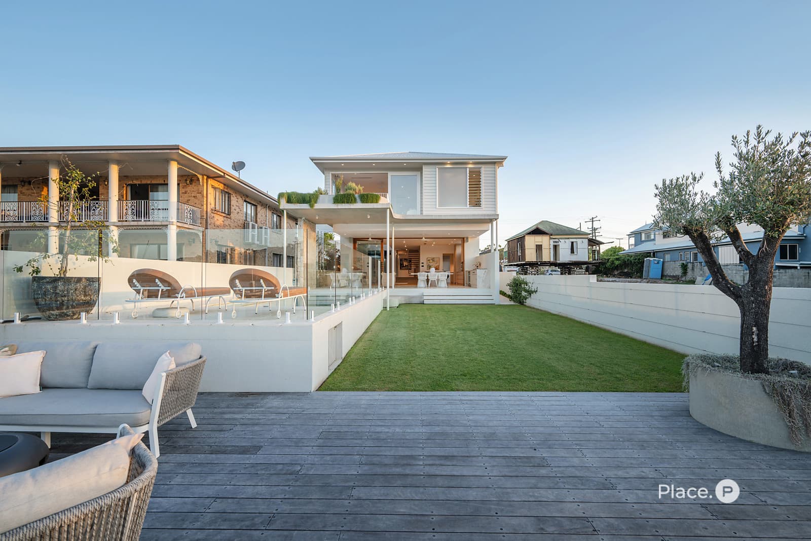 51 McConnell Street, Bulimba - Image 1