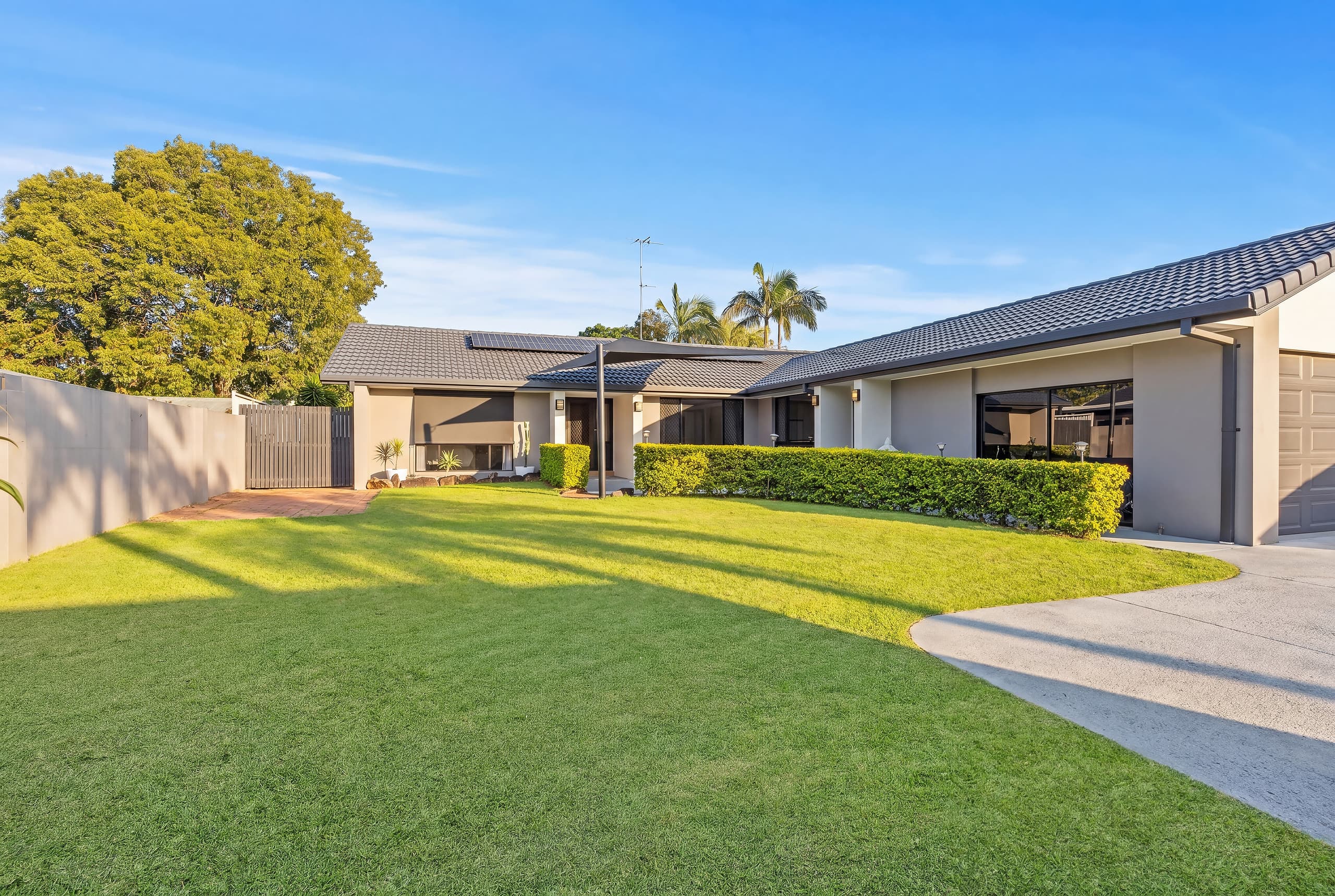 110 Barrier Reef Drive, Mermaid Waters — photo 1 of 5