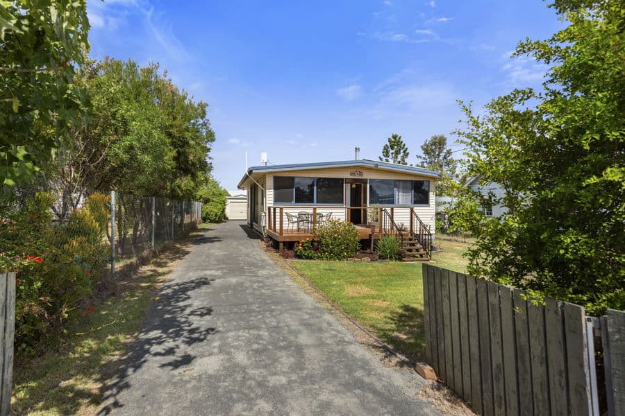 10 Hartwig Street, Goombungee - Image 1