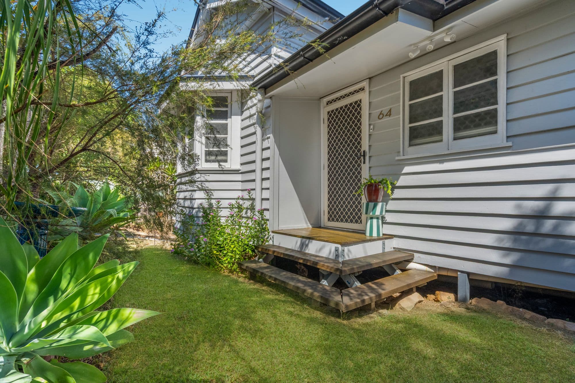 64 Pine Mountain Road, North Ipswich - Image 1