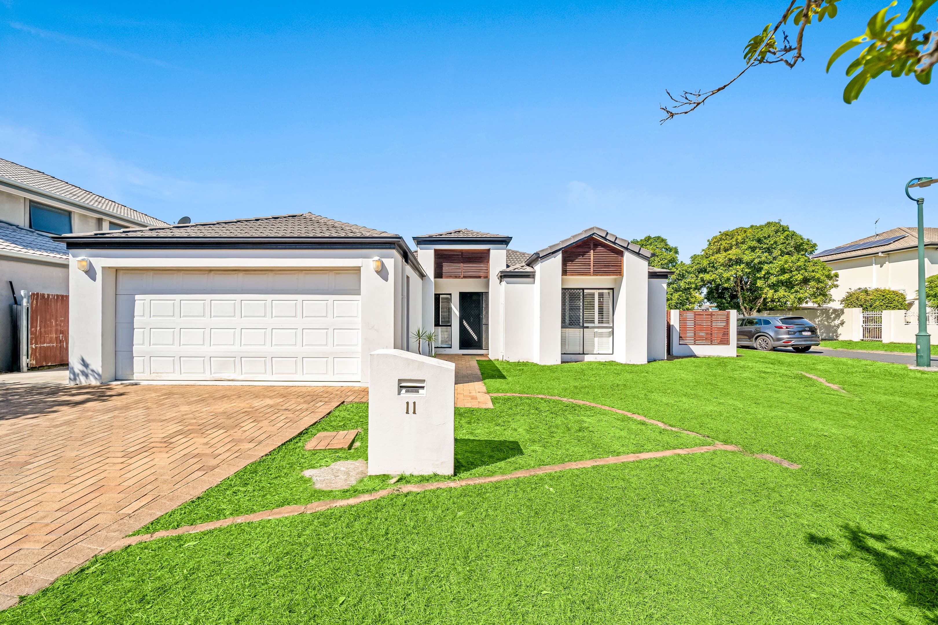 11 Hilas Circuit, Sunnybank Hills - Image 1