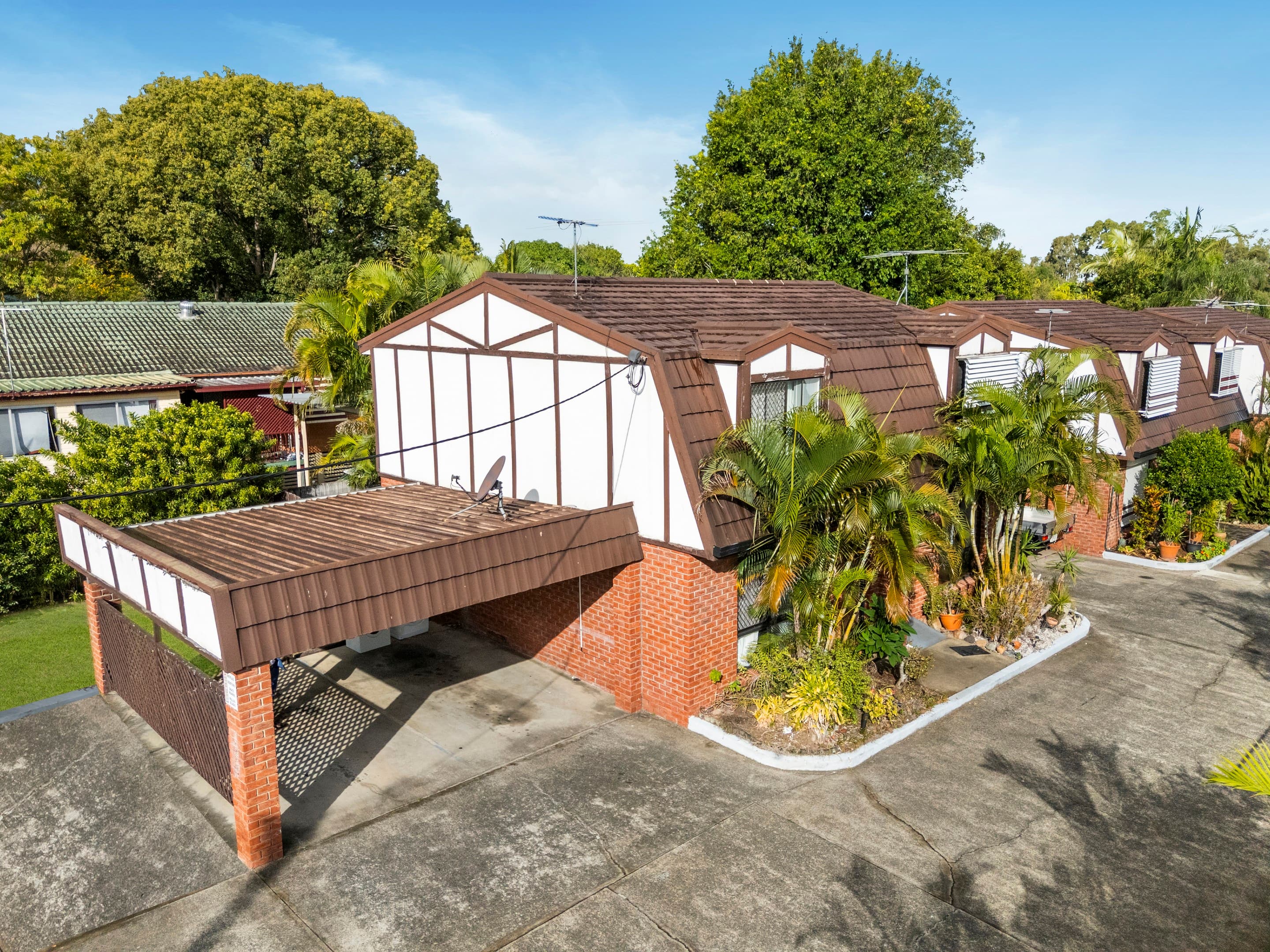 1-22 Garfield Road, Logan Central - Image 1