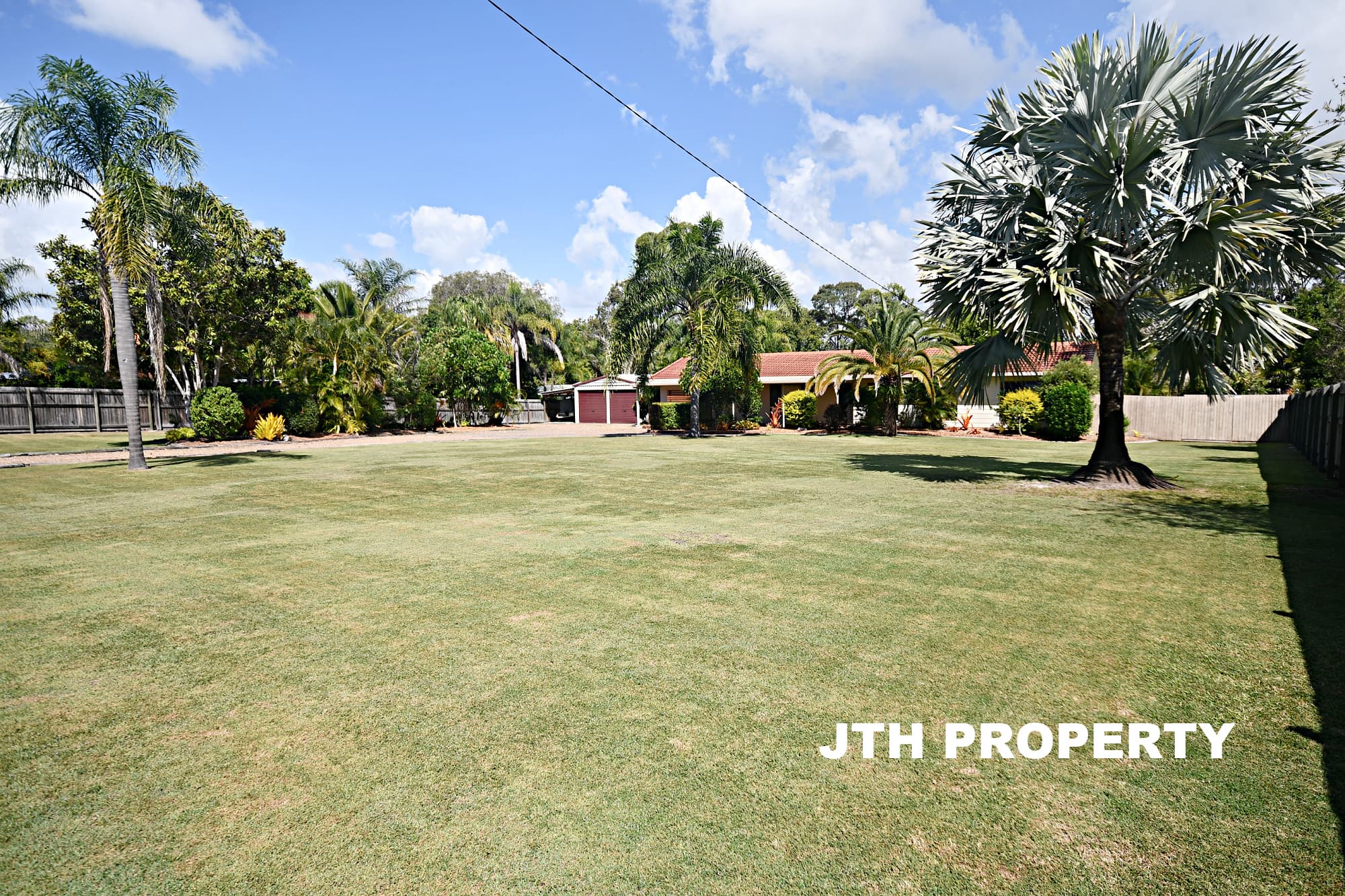77 Garden Drive, Urangan — photo 1 of 5