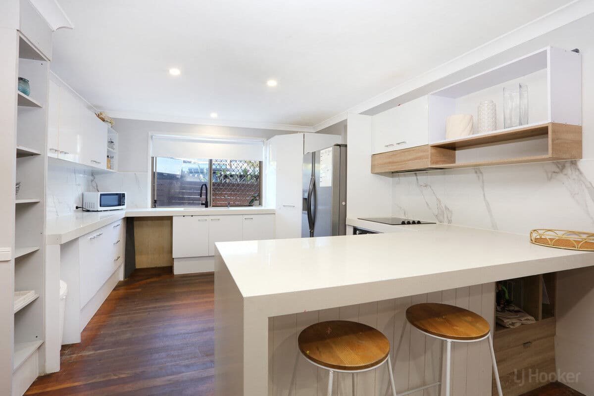 14 Tarni Street, Coombabah - Image 1