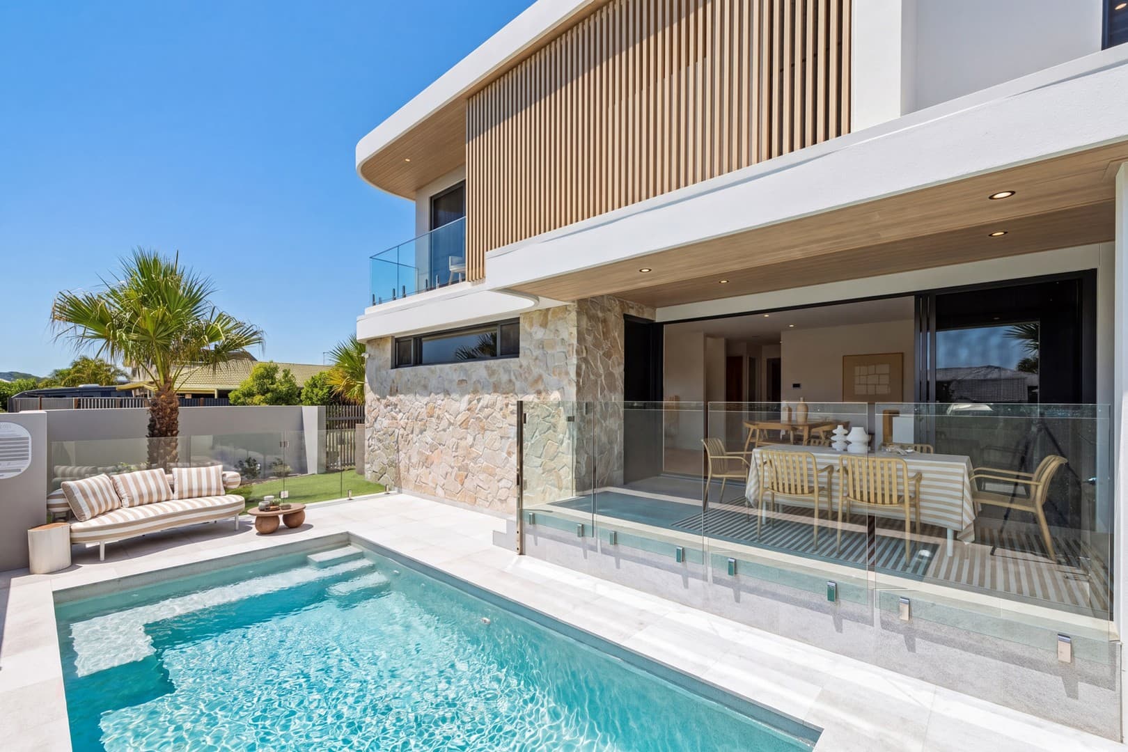 2 Biota Court, Palm Beach — photo 1 of 5