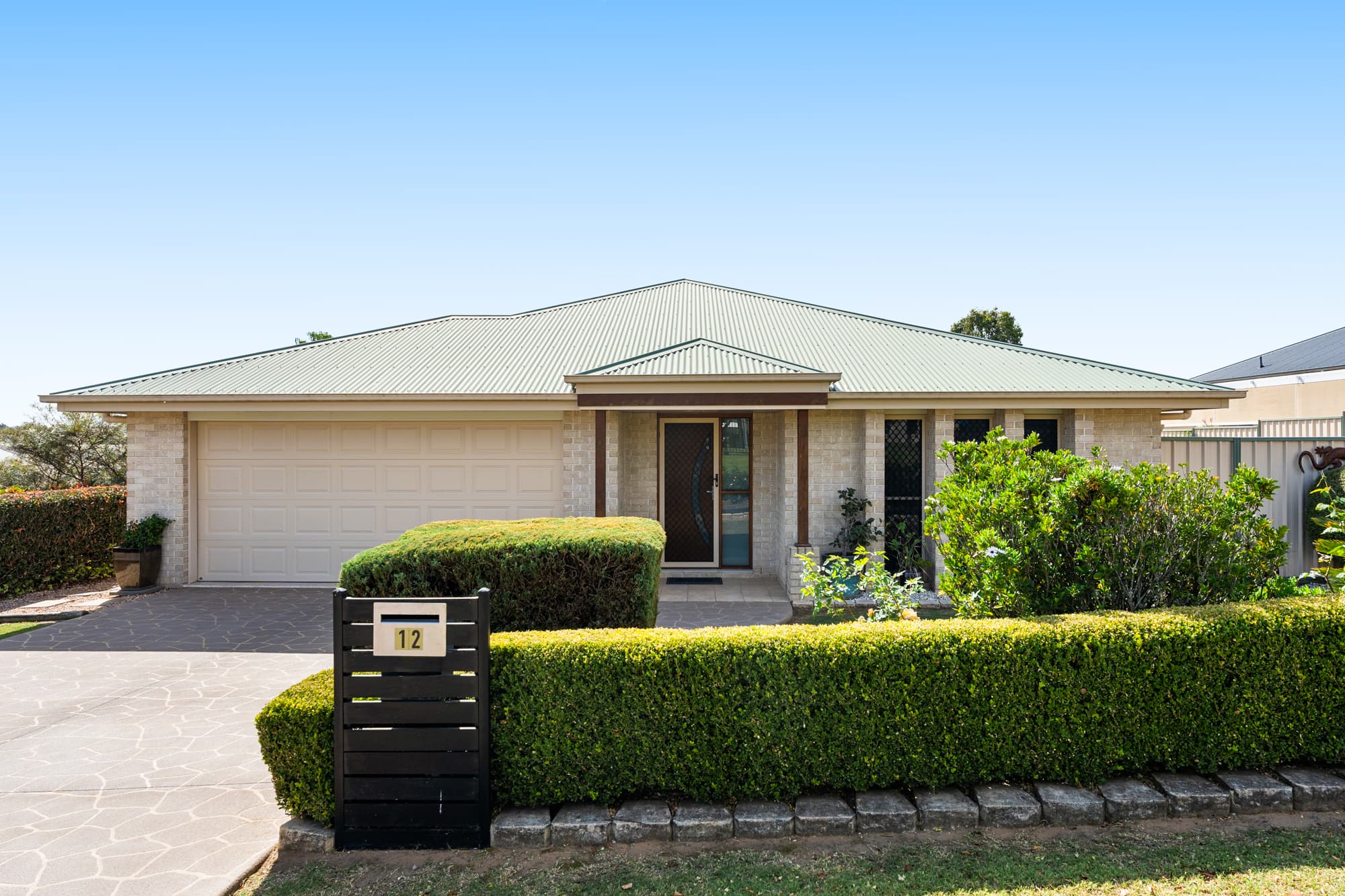 12 Naomi Drive, Crows Nest - Image 1