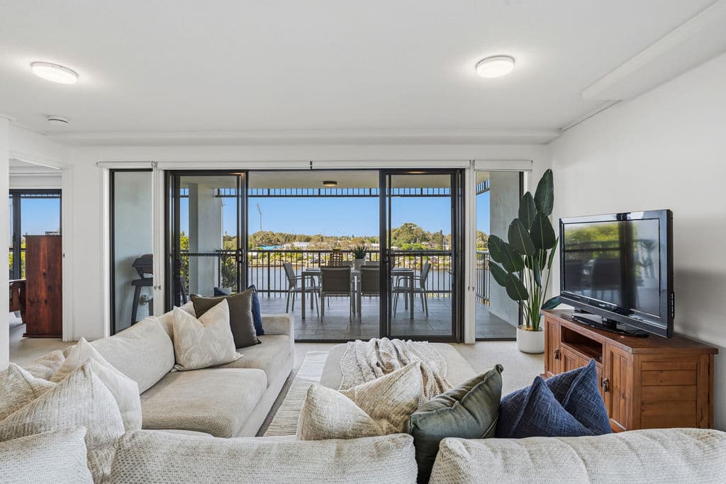 54/11 Innovation Parkway, Birtinya - Image 1