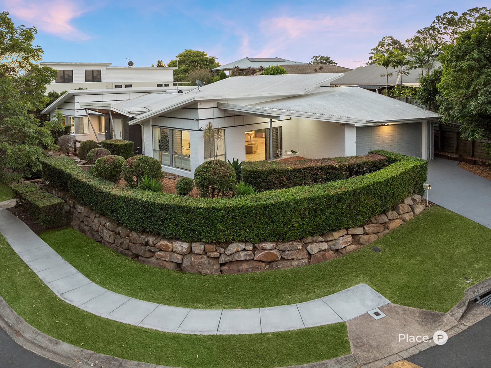 6 Rutherglen Crescent, Calamvale - Image 1