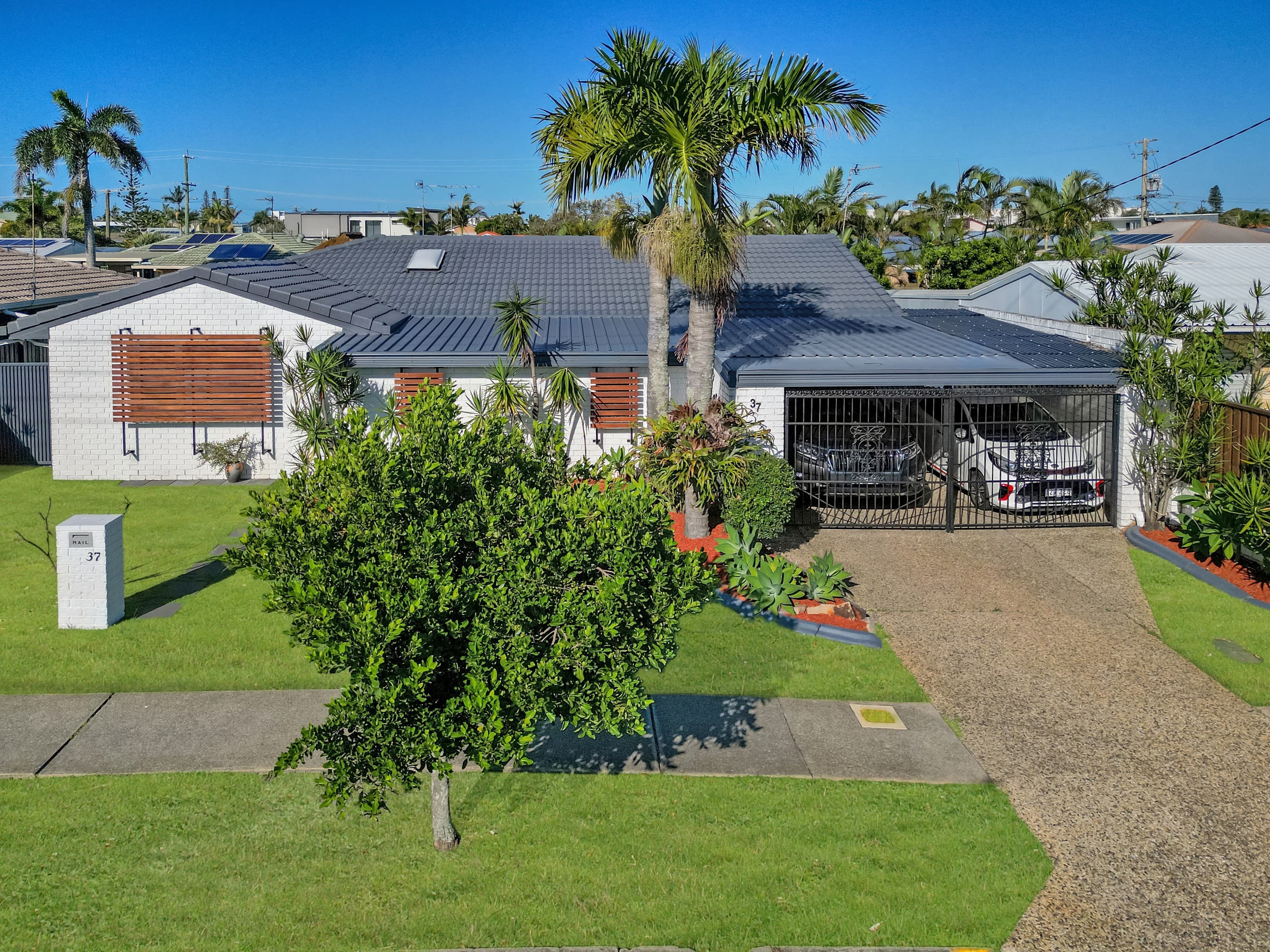 37 Nicklin Way, Buddina - Image 1
