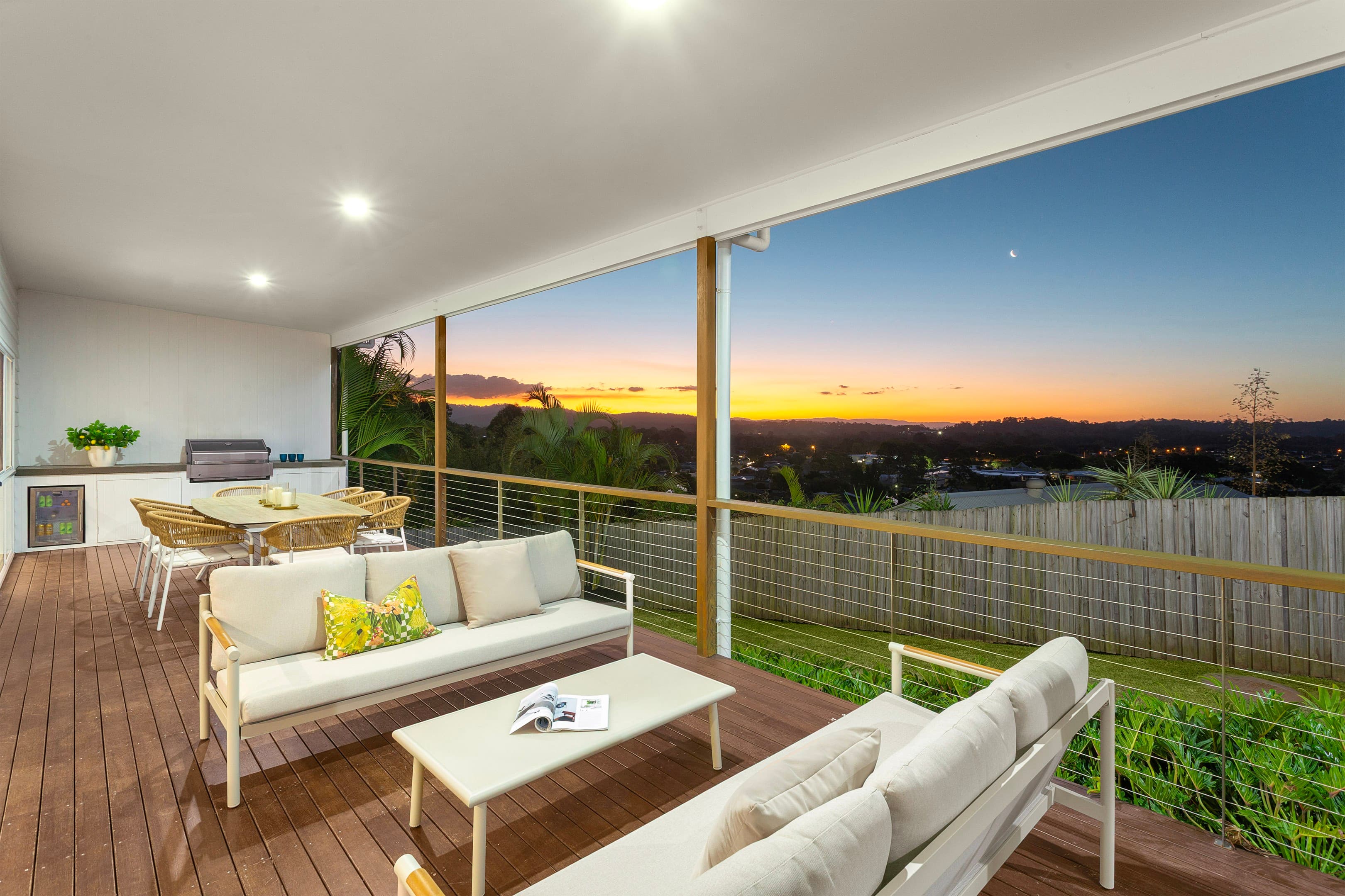 15 Barlee Court, Elanora - Image 1