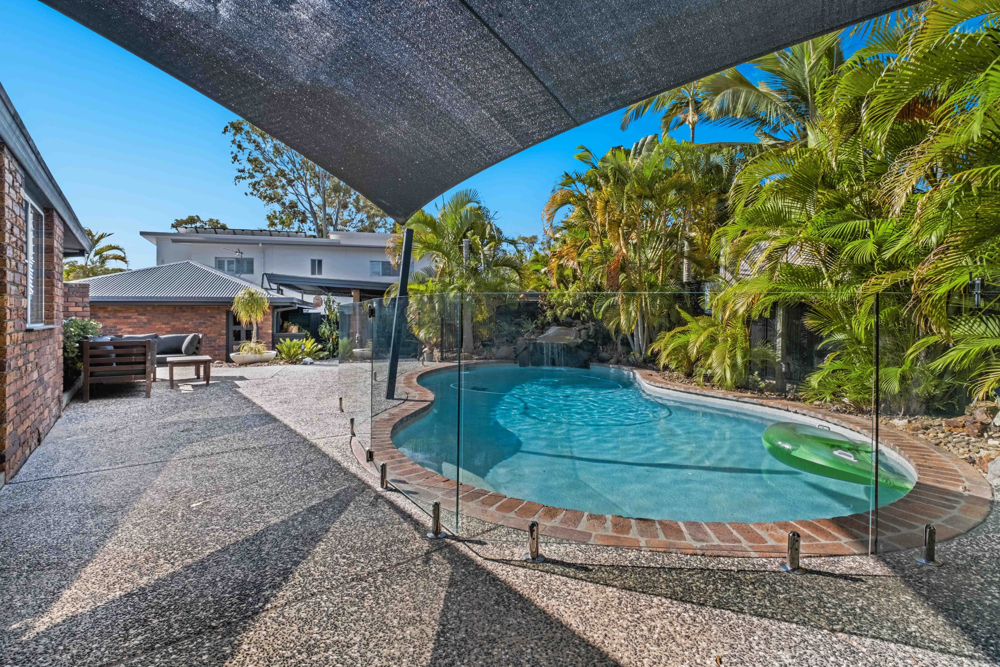 21 Armidale Crescent, Helensvale - Image 1