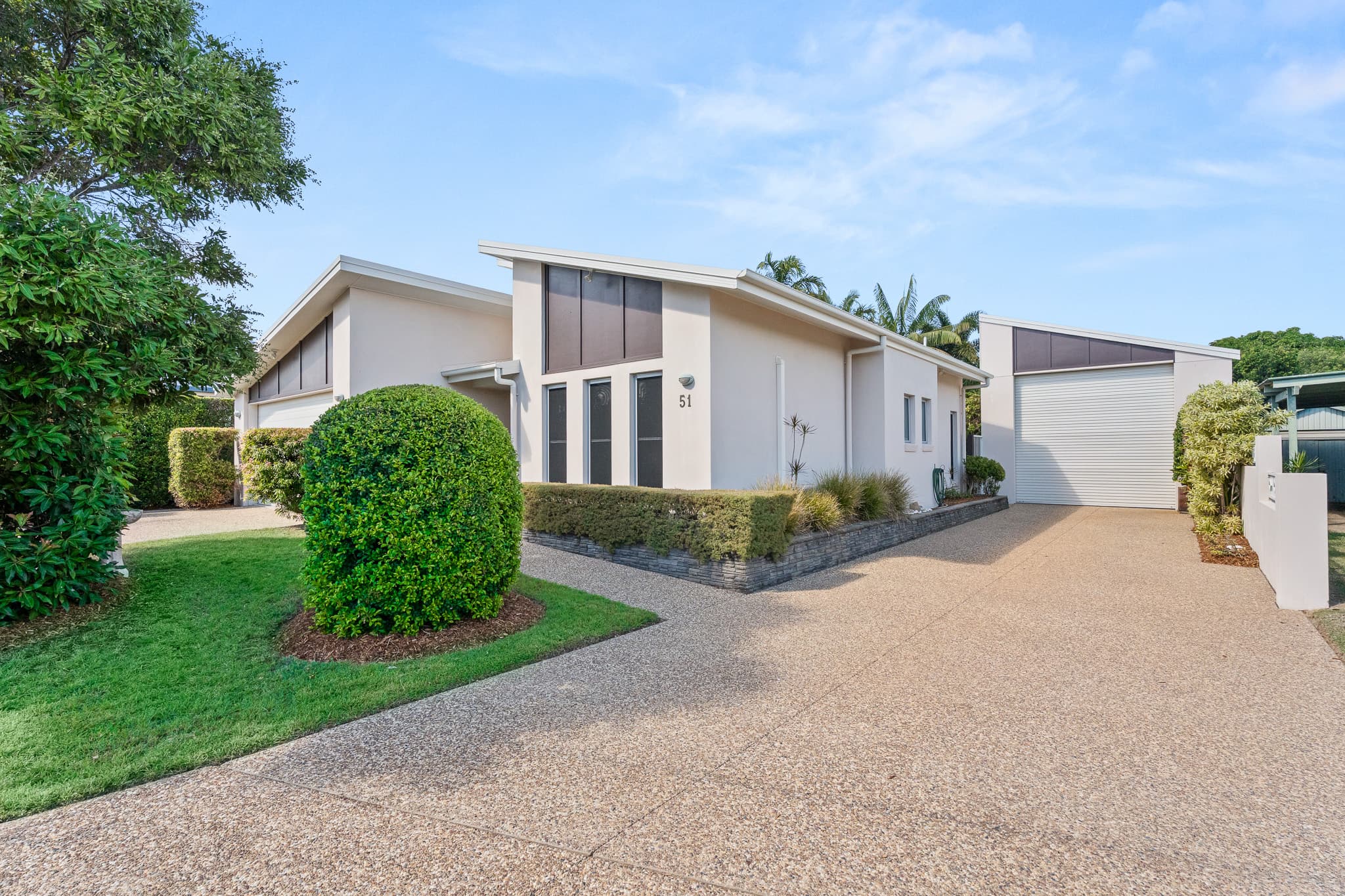 51 Ocean Street, Torquay — photo 1 of 5