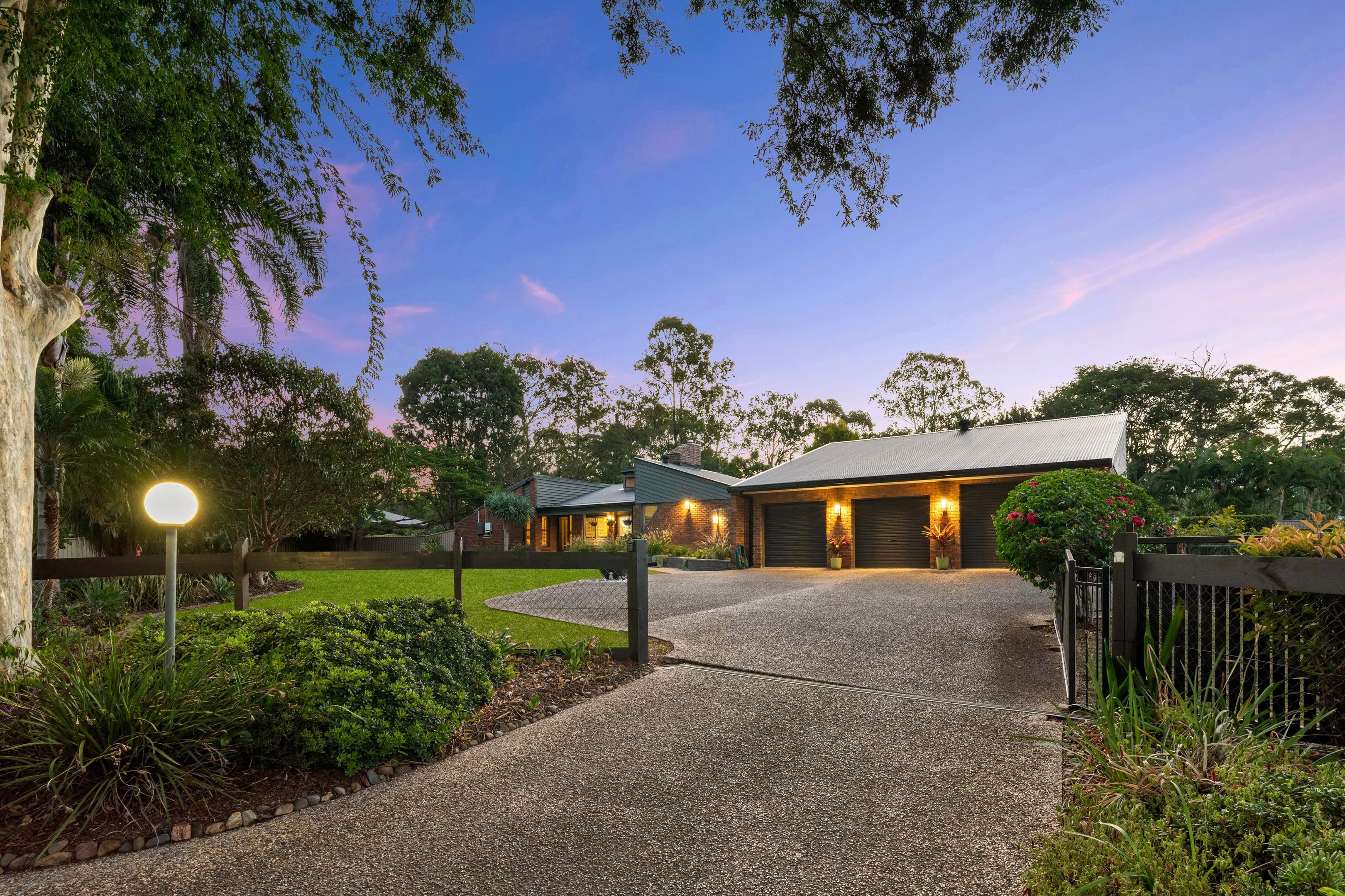 1 Coomel Court, Greenbank — photo 1 of 5