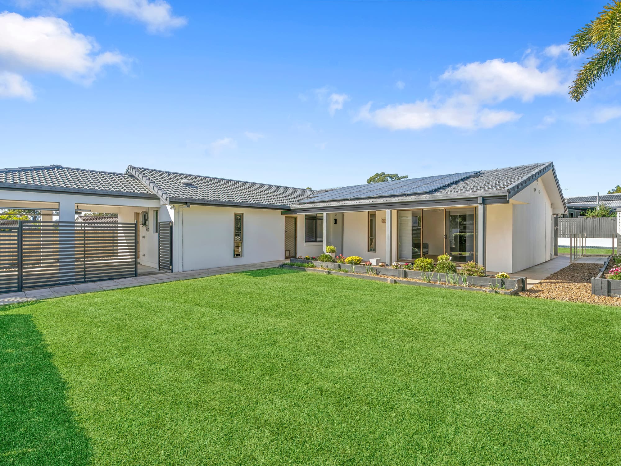 61 Lambros Drive, Benowa