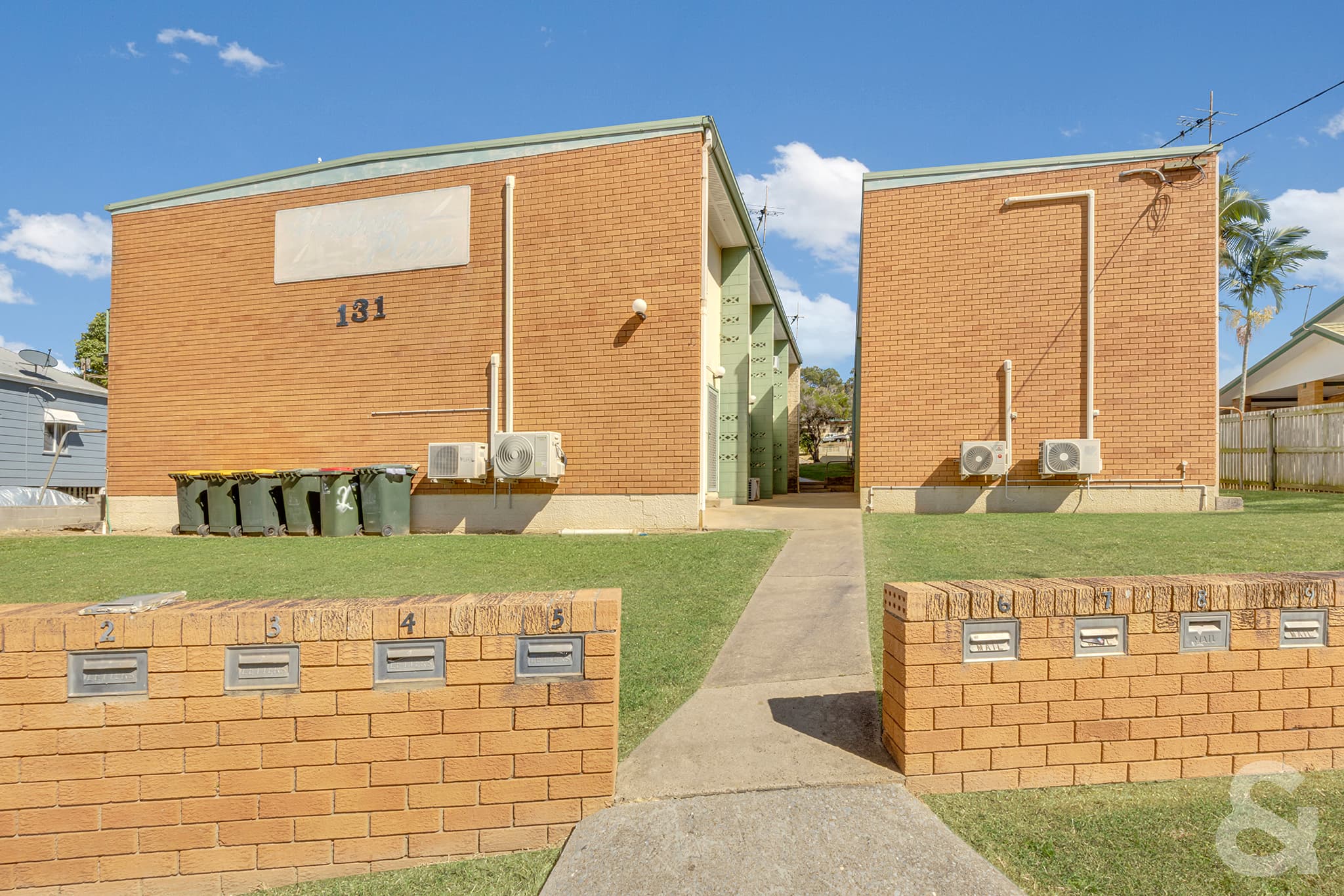 6/131 TOOLOOA ST, South Gladstone — photo 1 of 5