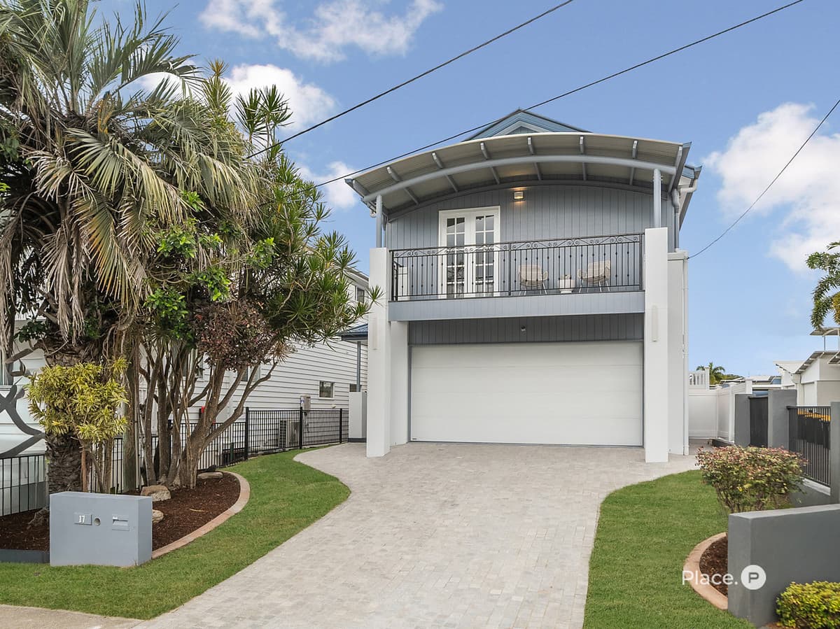 17 Twelfth Avenue, Brighton - Image 1