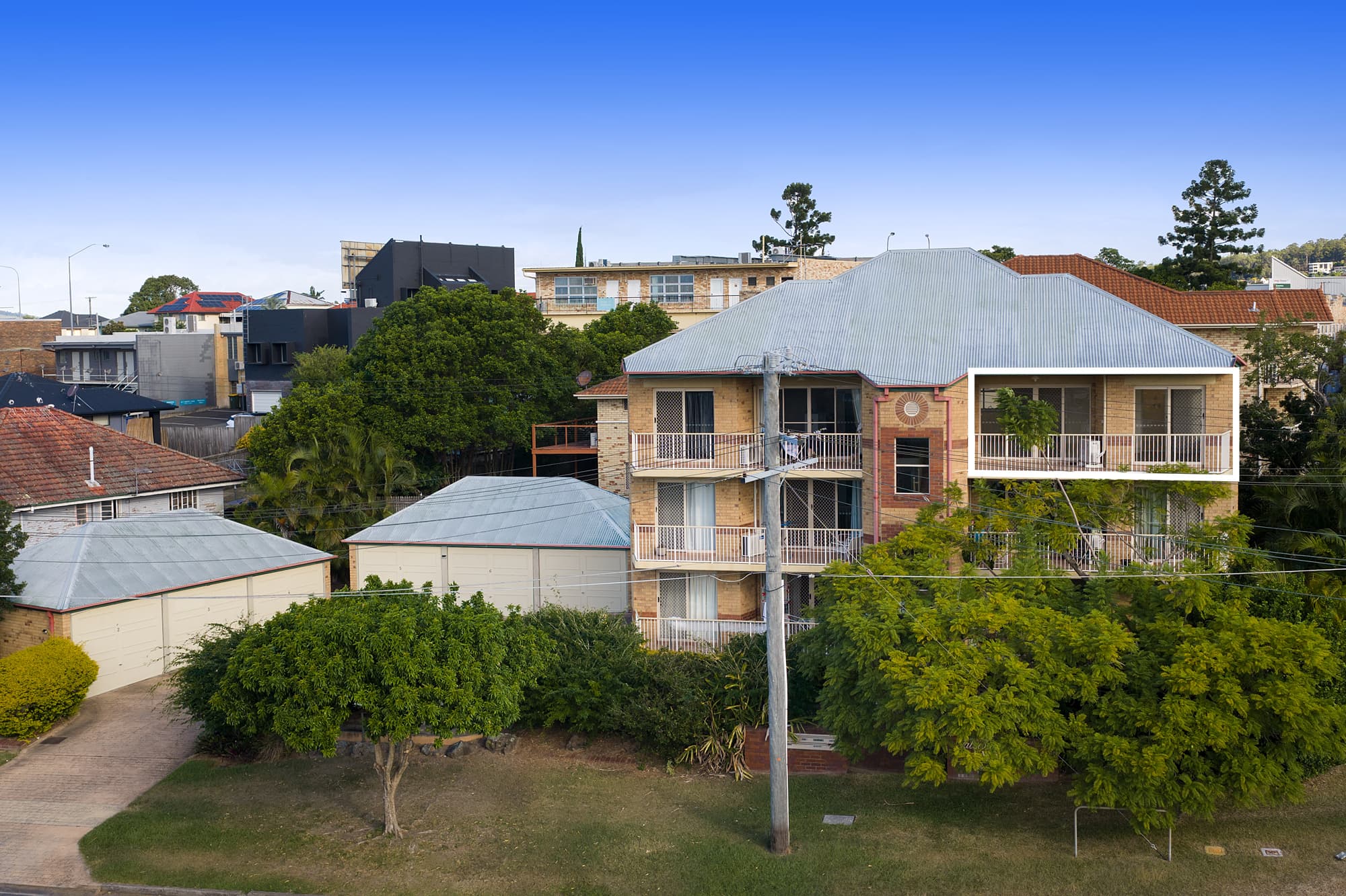 6/15 Mayfield Road, Carina - Image 1