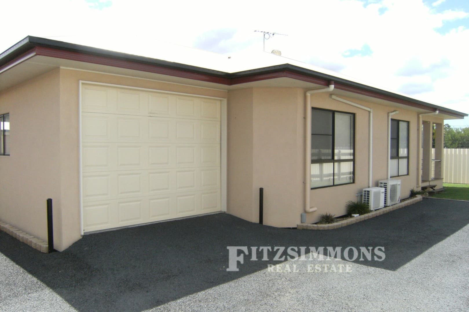 4/11 Patrick Street, Dalby — photo 1 of 5