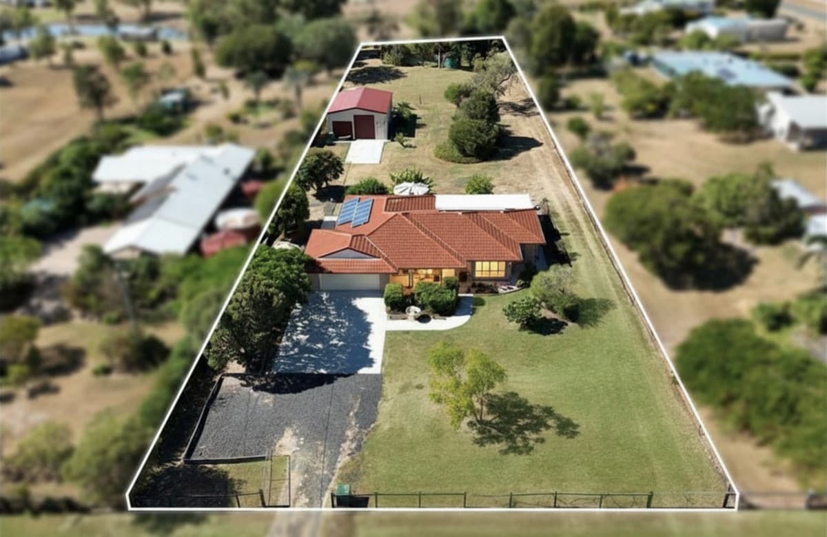 13 Donaldson Road, Plainland — photo 1 of 5