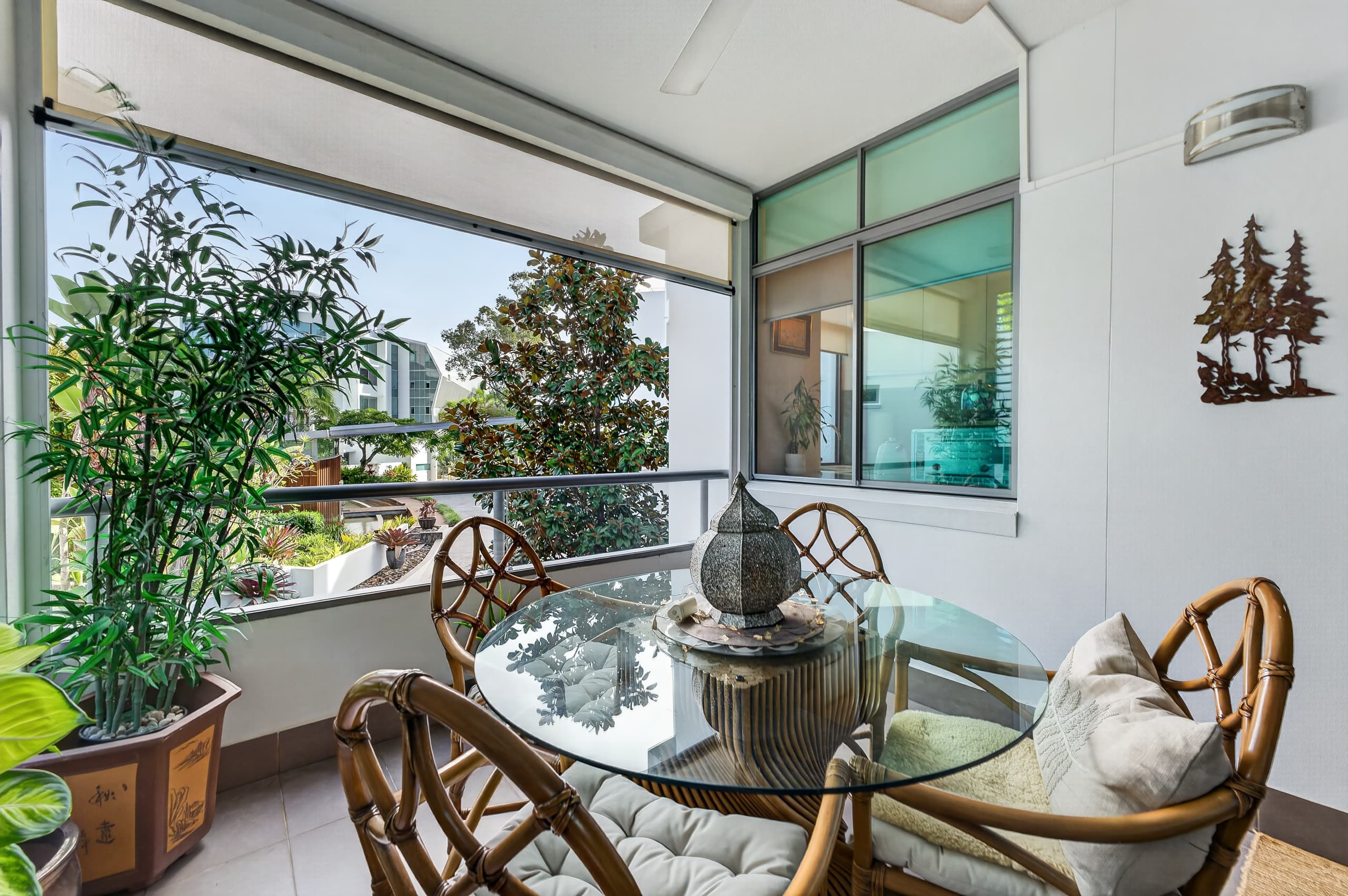9A/28 Bayview Street, Runaway Bay — photo 1 of 5