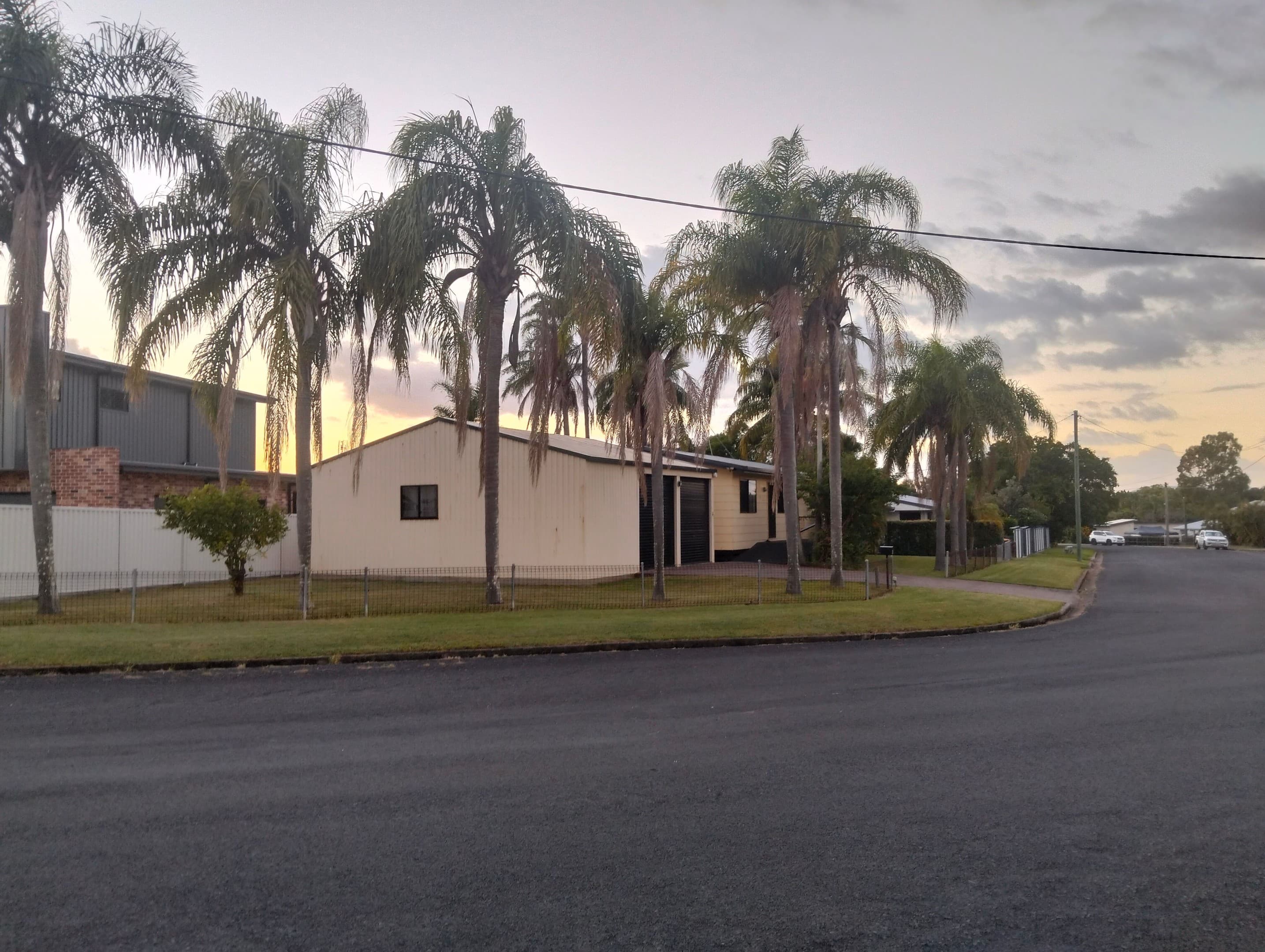 6 Crescent Street, Urangan — photo 1 of 5