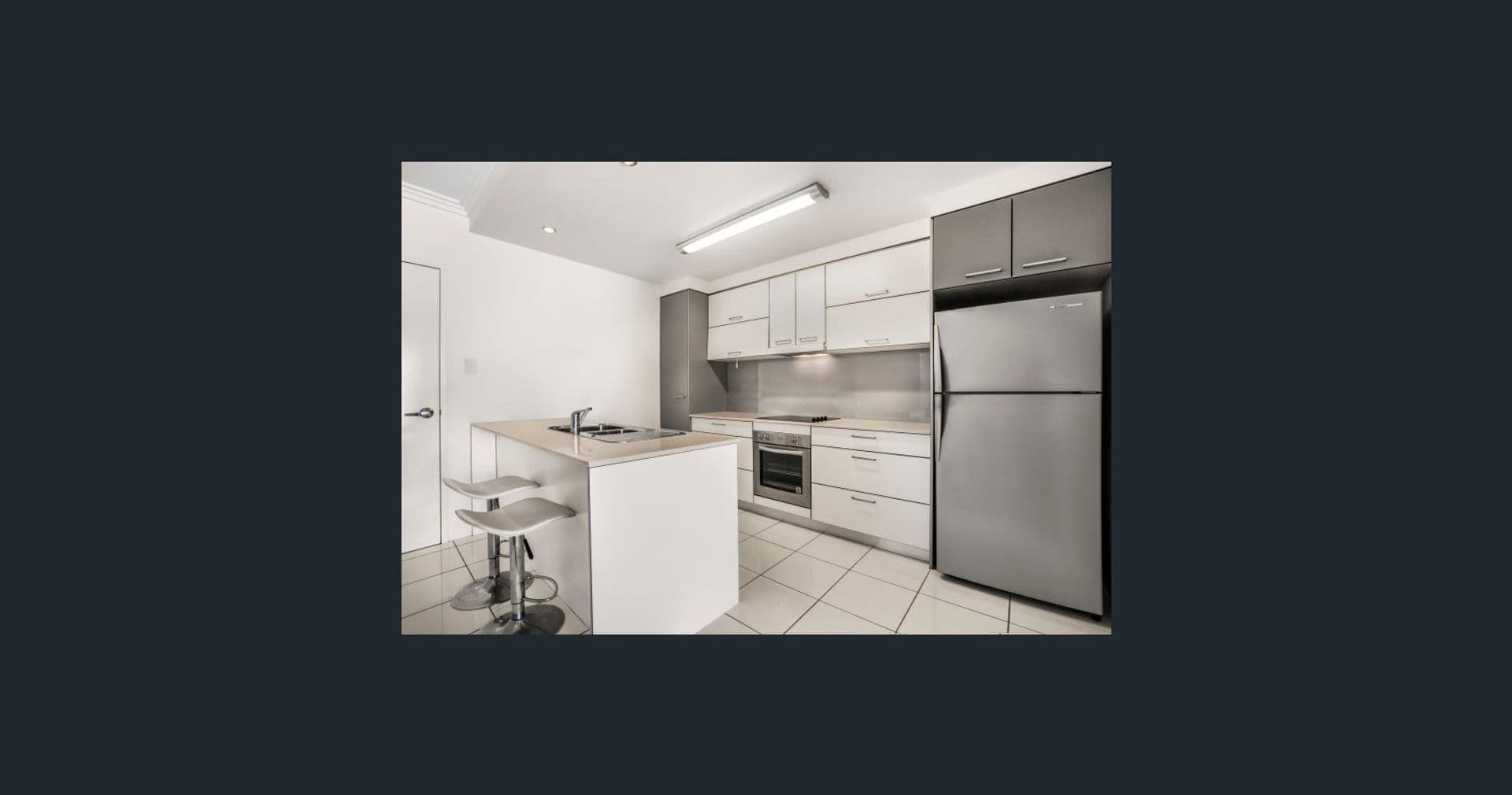 2403/3 Main St, Varsity Lakes