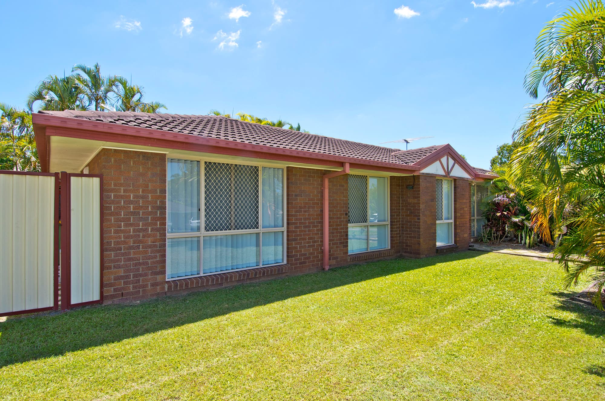 2 Michelle Court, Boronia Heights - Image 1