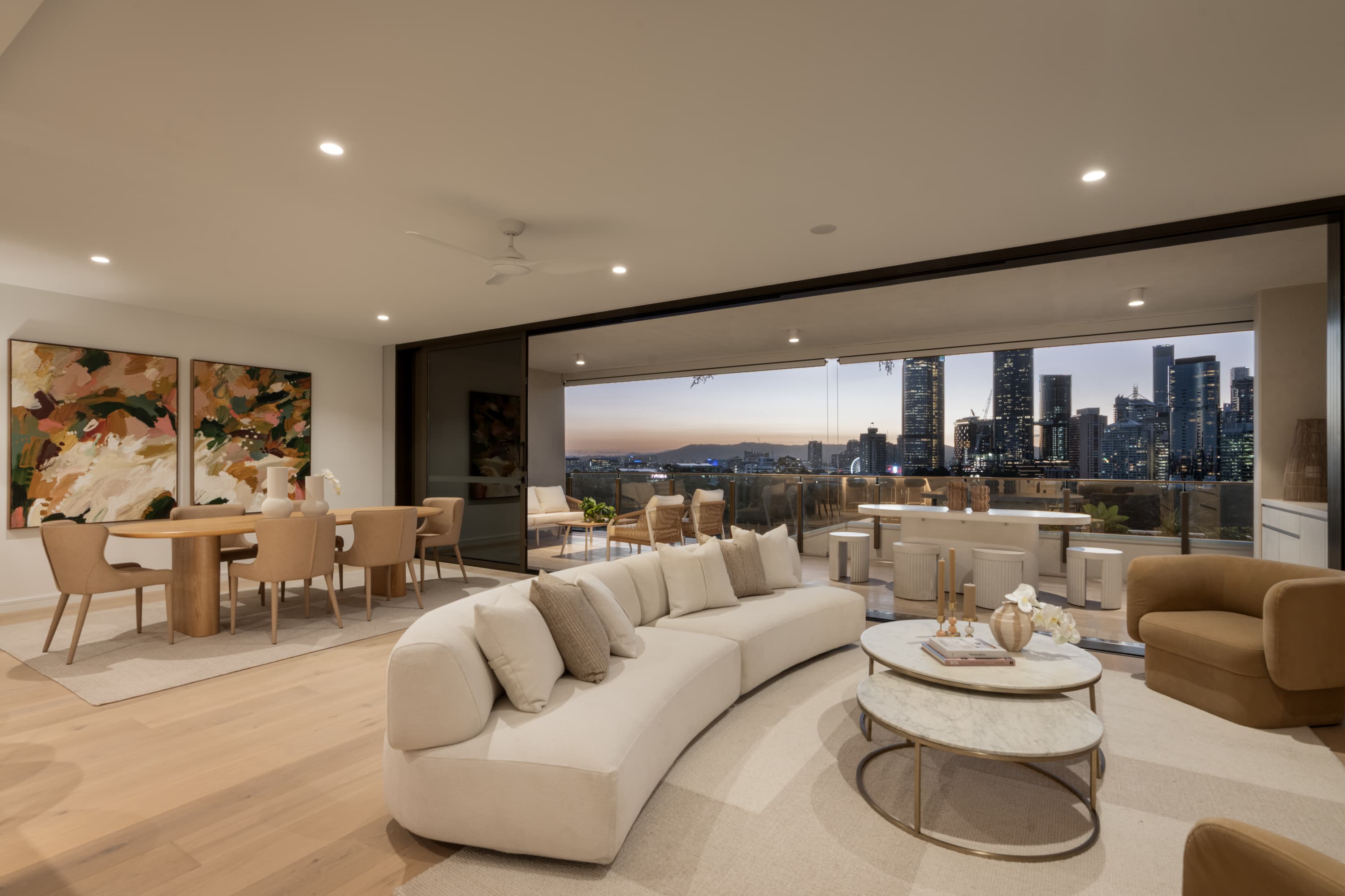 2702/8 River Terrace, Kangaroo Point — photo 1 of 5