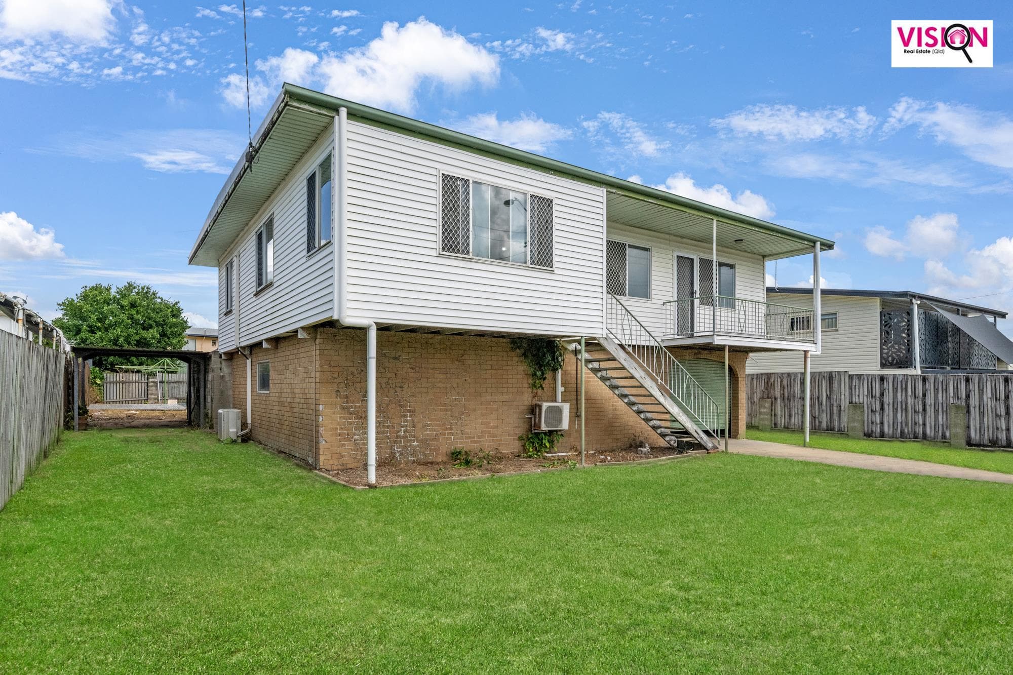 43 Beaconsfield Road, Beaconsfield — photo 1 of 5