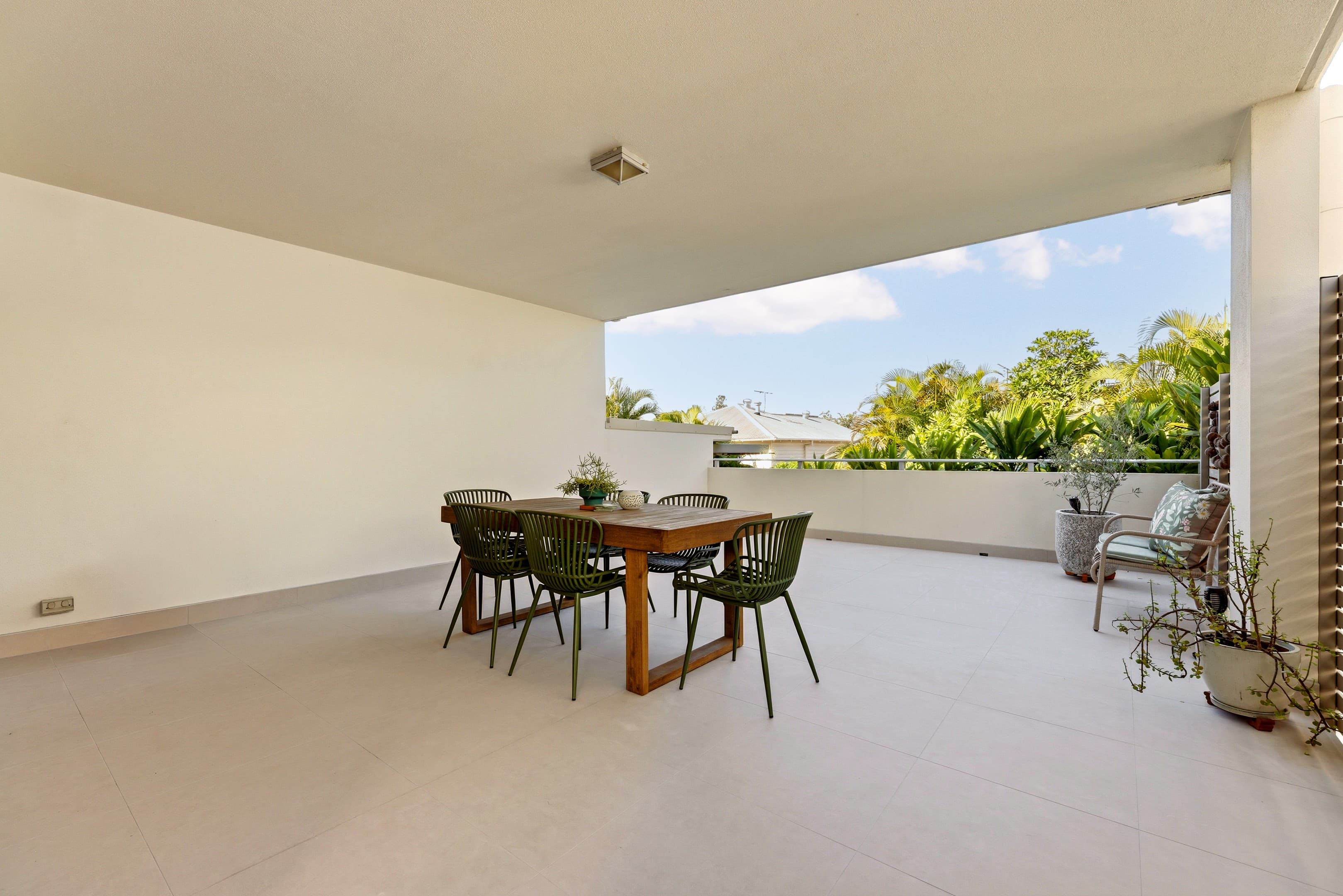6/86 Pembroke Road, Coorparoo — photo 1 of 5