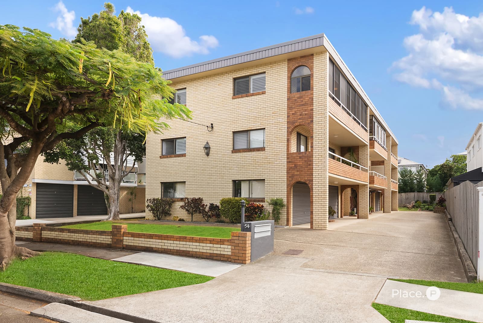 4/54 Alma Road, Clayfield - Image 1