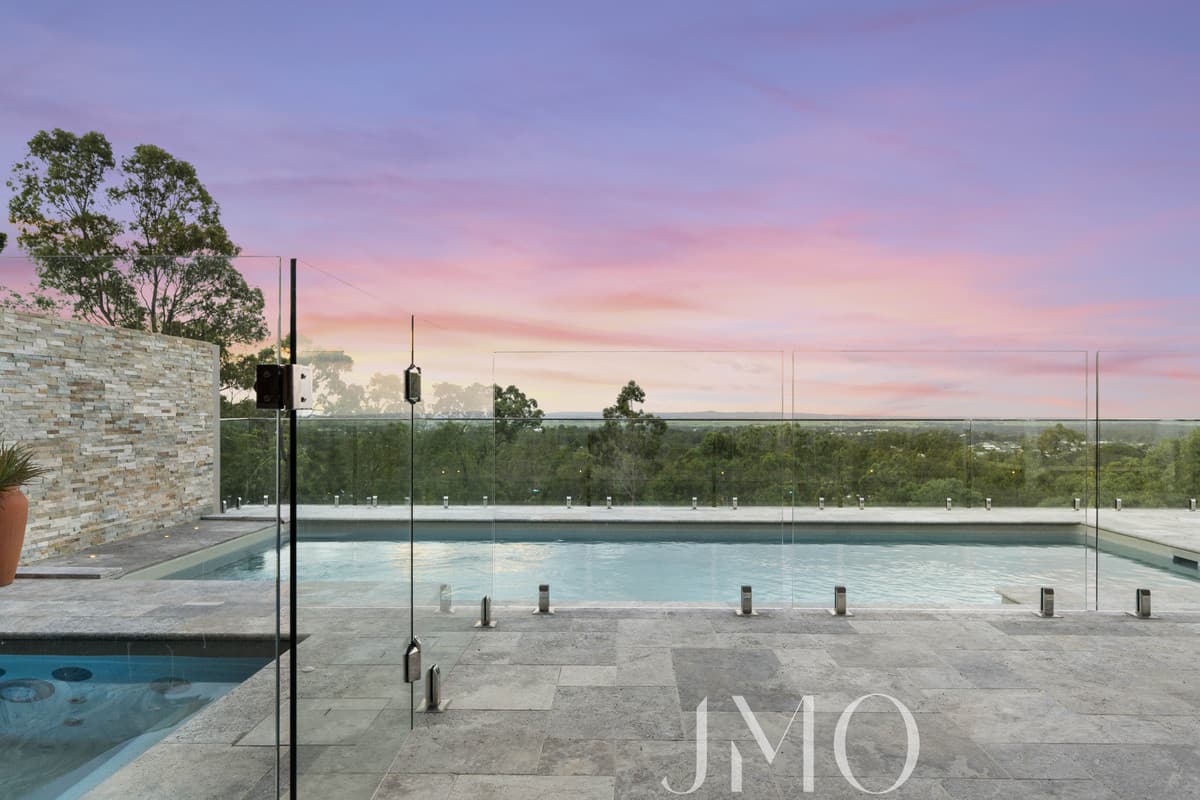 82 The Plateau, Ormeau Hills — photo 1 of 5