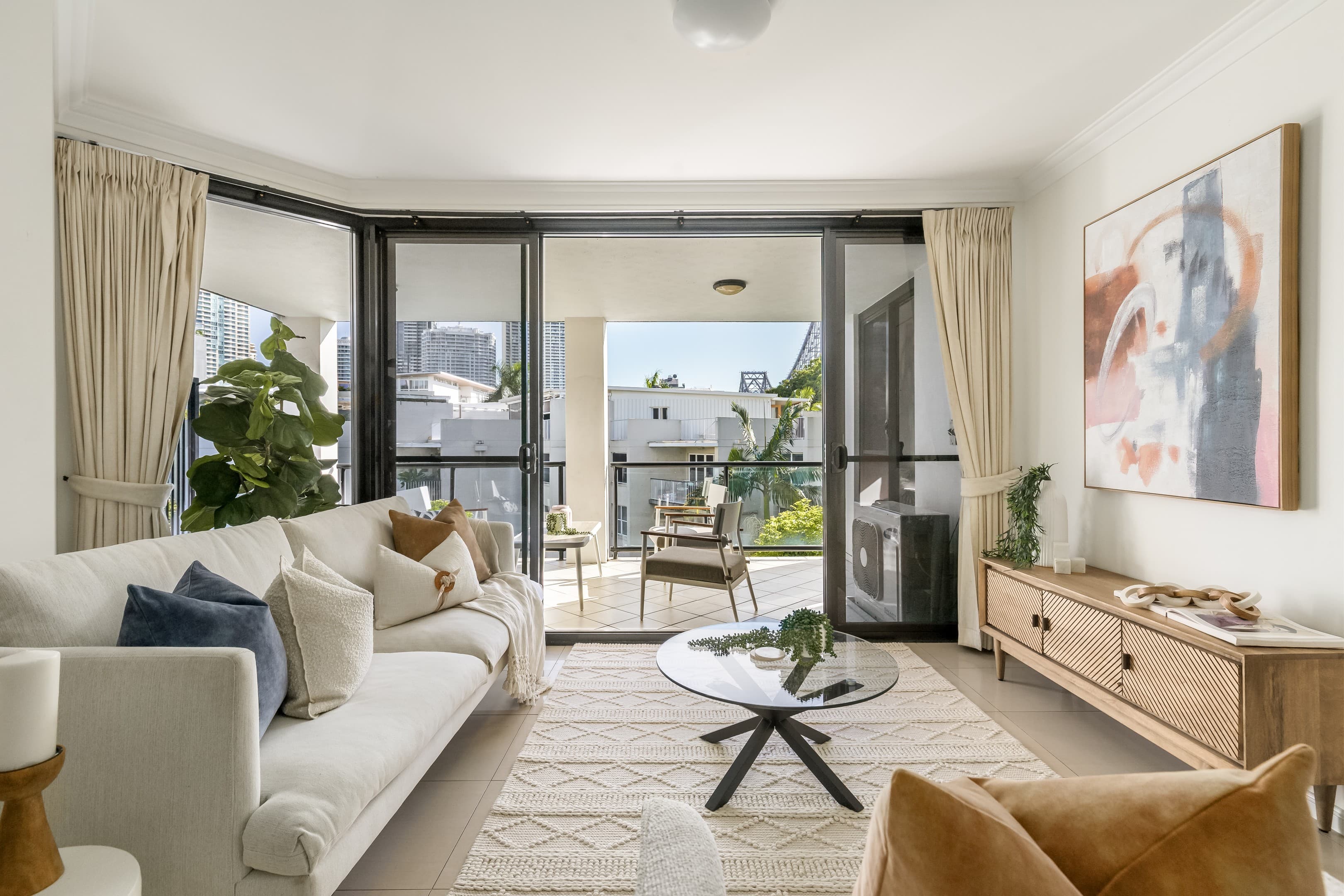 39/161 Main Street, Kangaroo Point - Image 1