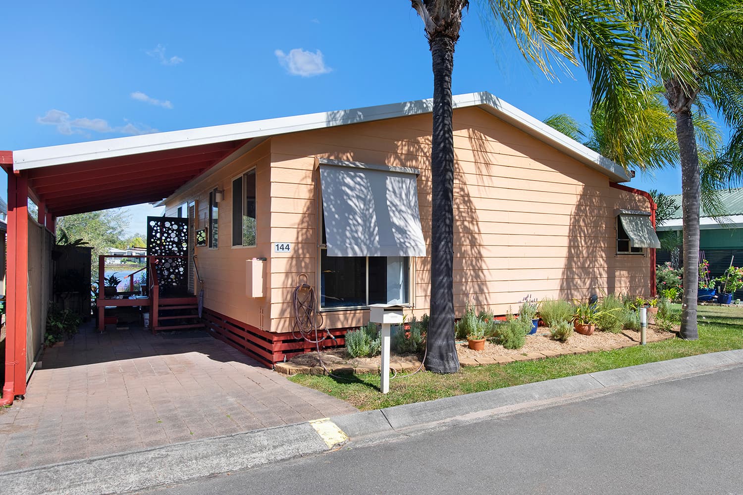 144/368 Oxley Drive, Coombabah
