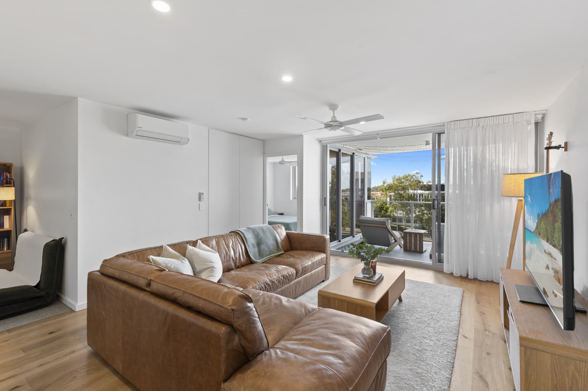 4709/61 Investigator Drive, Robina - Image 1