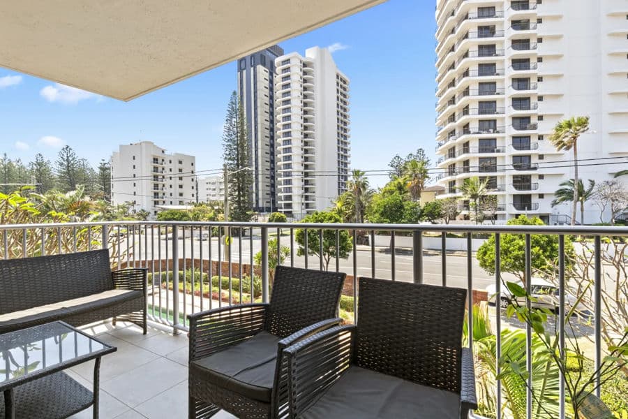 10/111 Old Burleigh Road, Broadbeach - Image 1