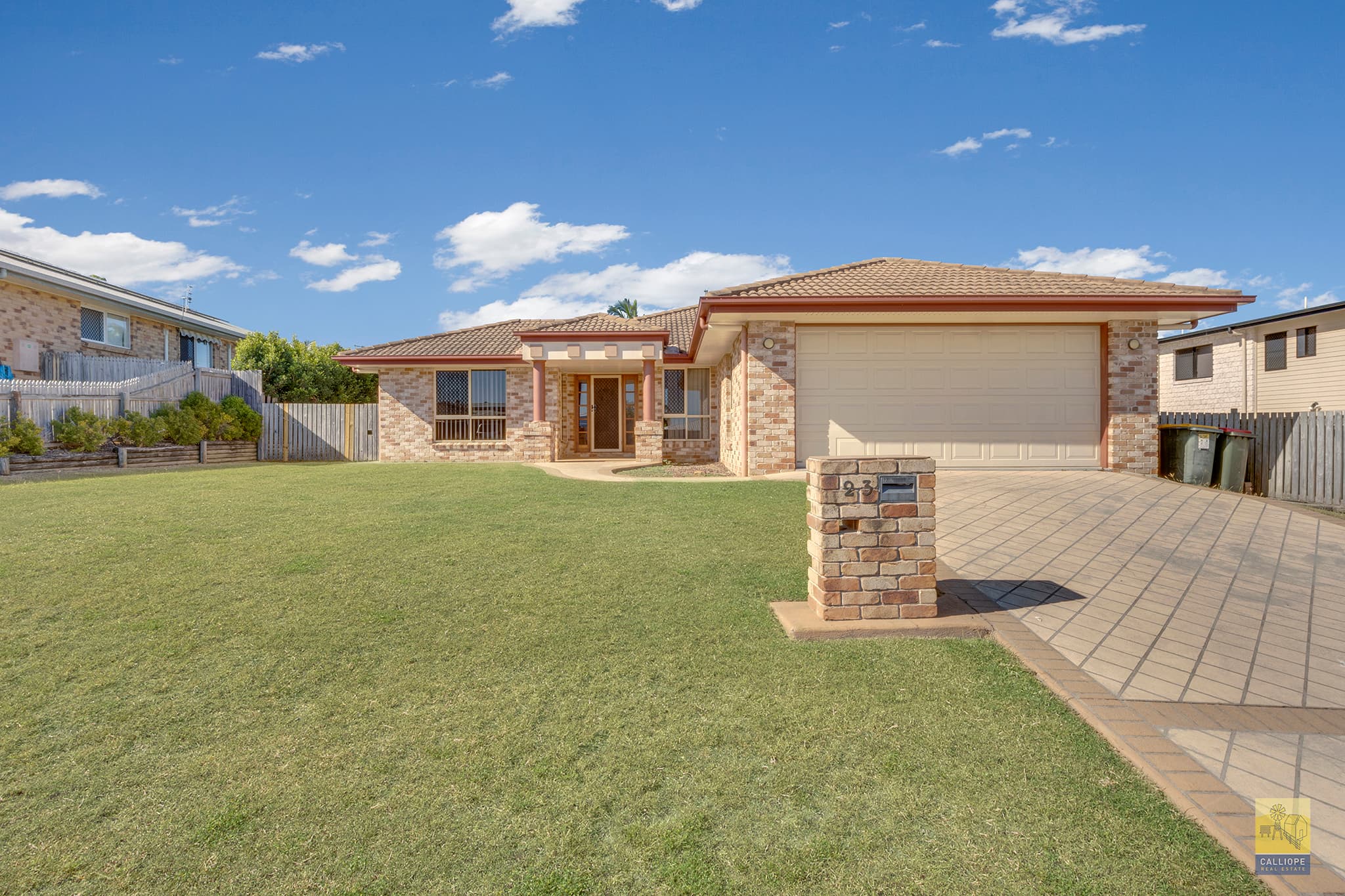 23 Geoffrey Thomas Drive, Tannum Sands — photo 1 of 5
