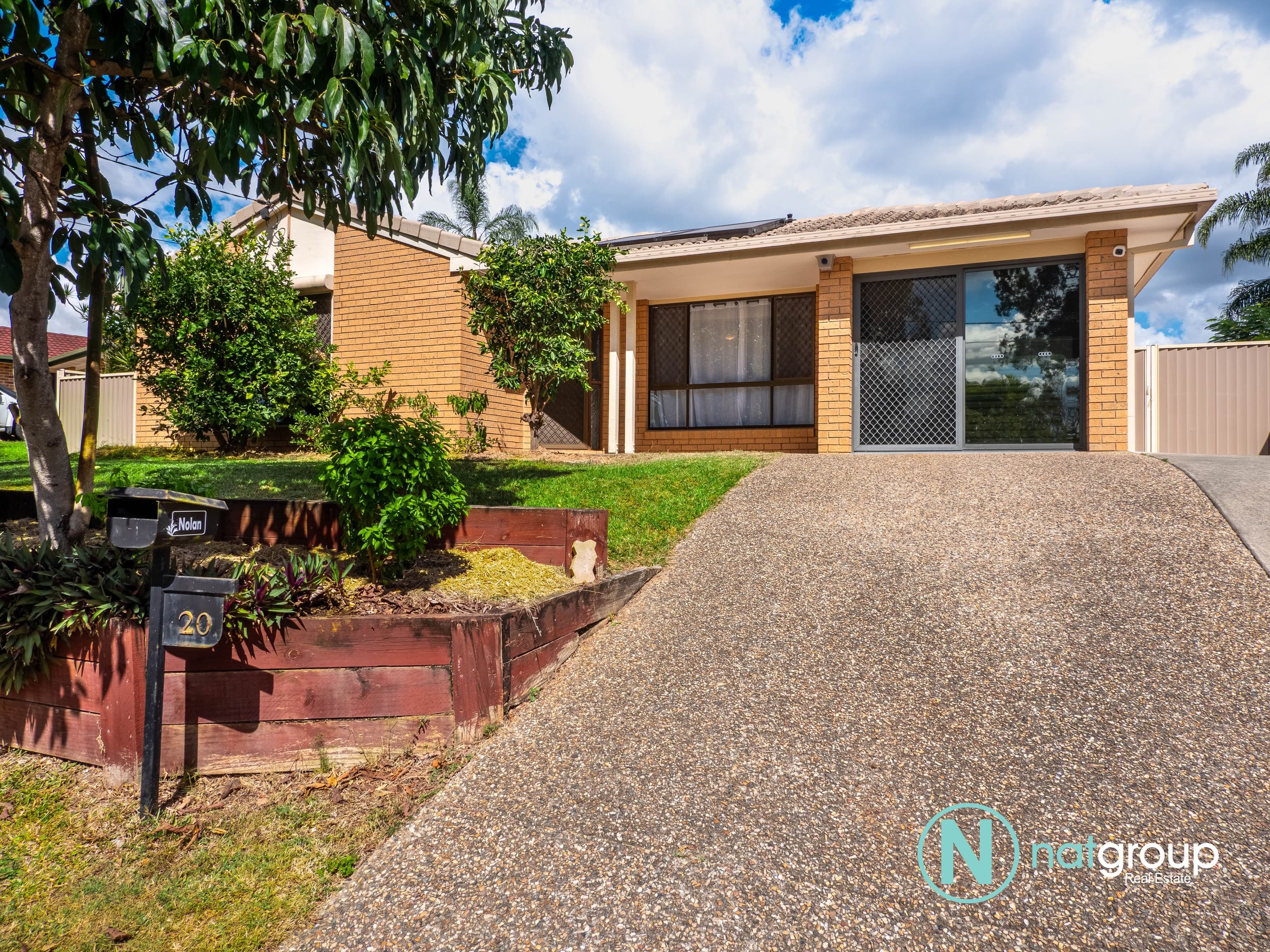 20 Federation Drive, Hillcrest - Image 1