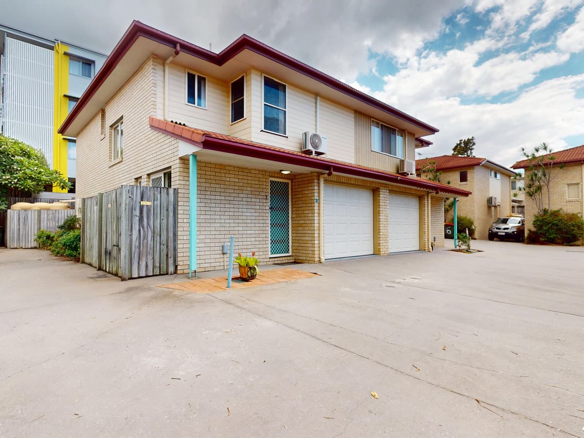 3/6 Butcher Avenue, Lawnton — photo 1 of 5