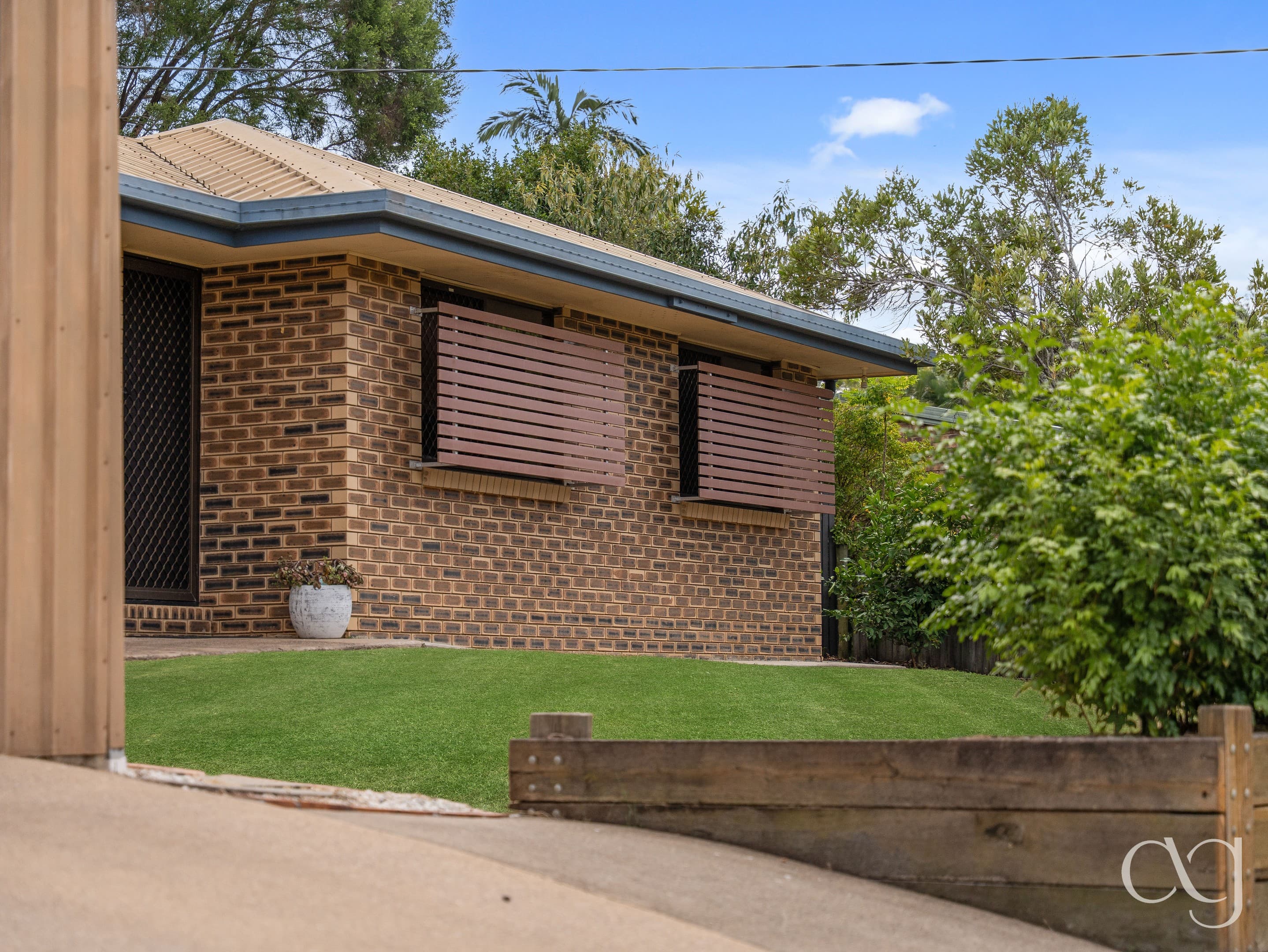 6 Pender Street, North Ipswich — photo 1 of 5