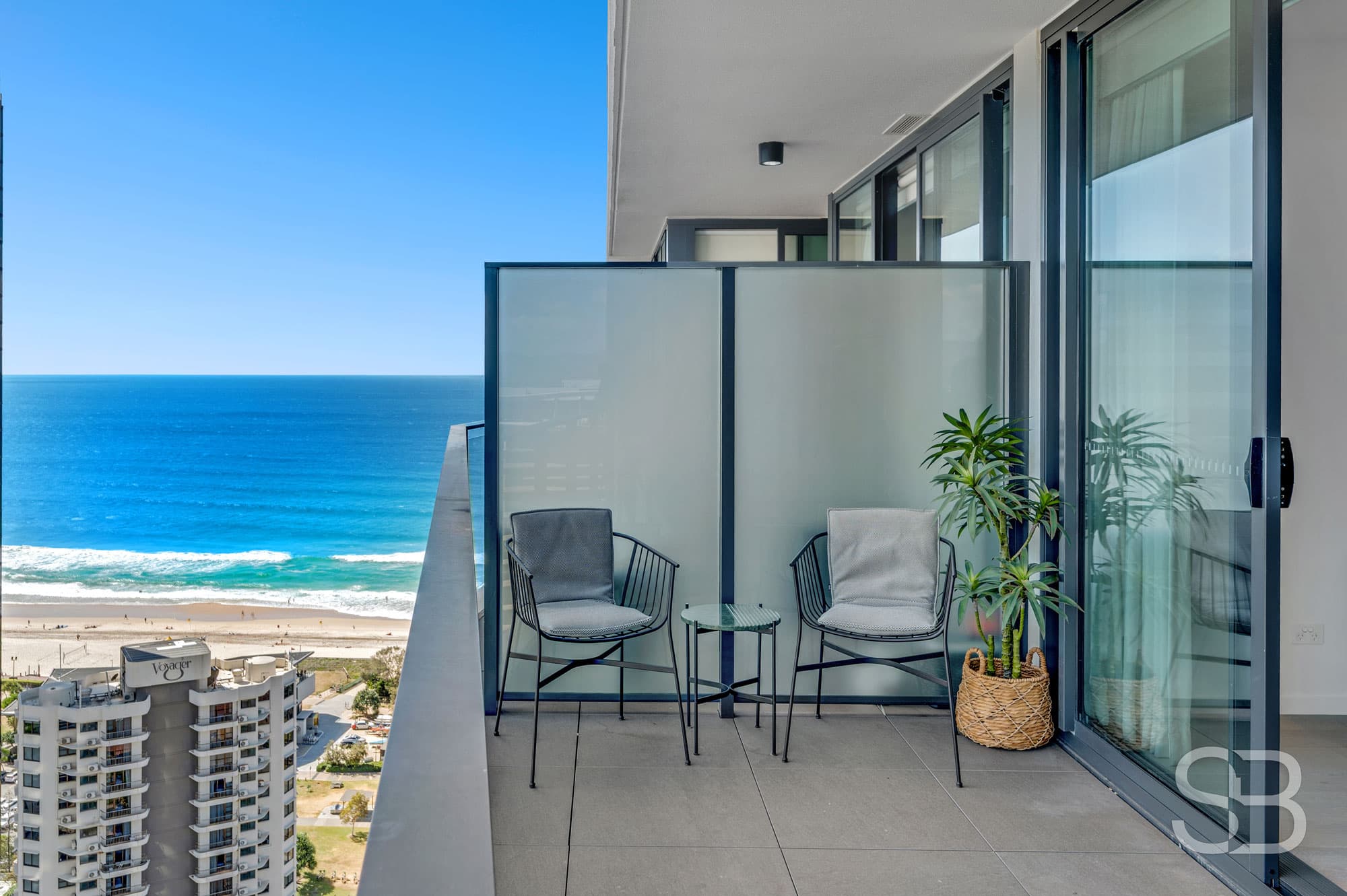 84/14 Elizabeth Avenue, Broadbeach - Image 1