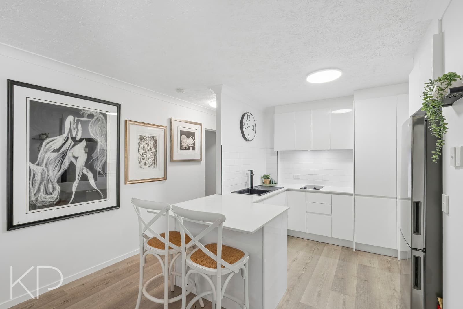 206/35-45 Palm Avenue, Surfers Paradise - Image 1