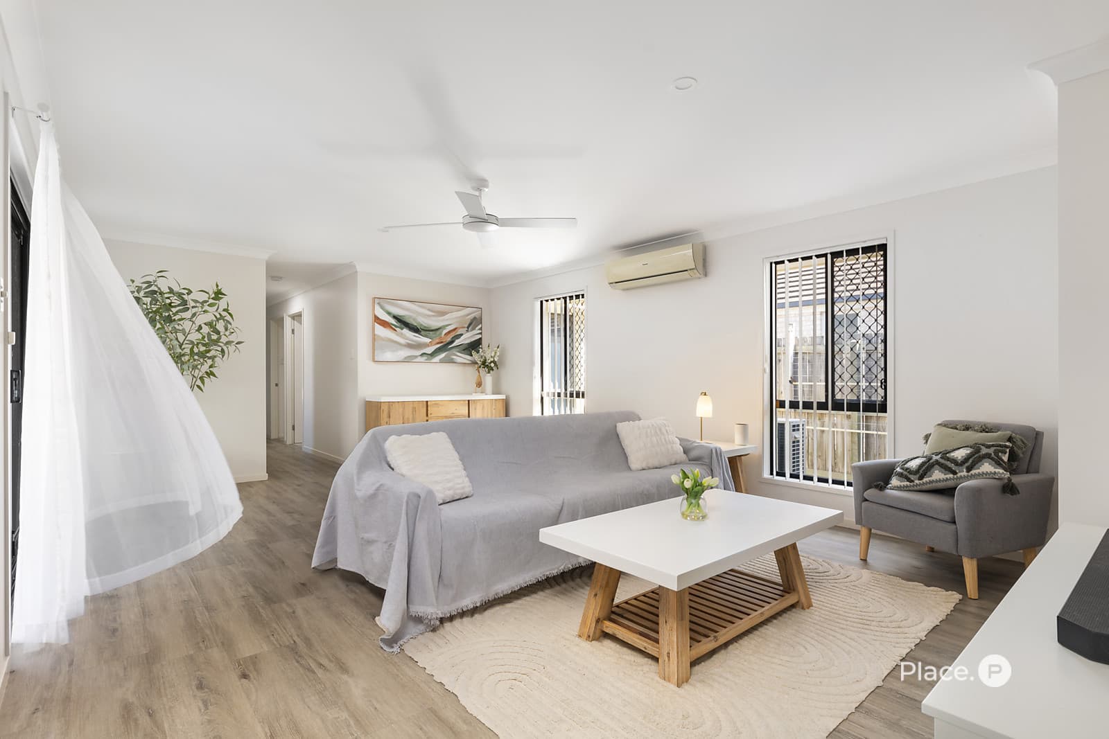 4 Castlewellan Circuit, Warner — photo 1 of 16