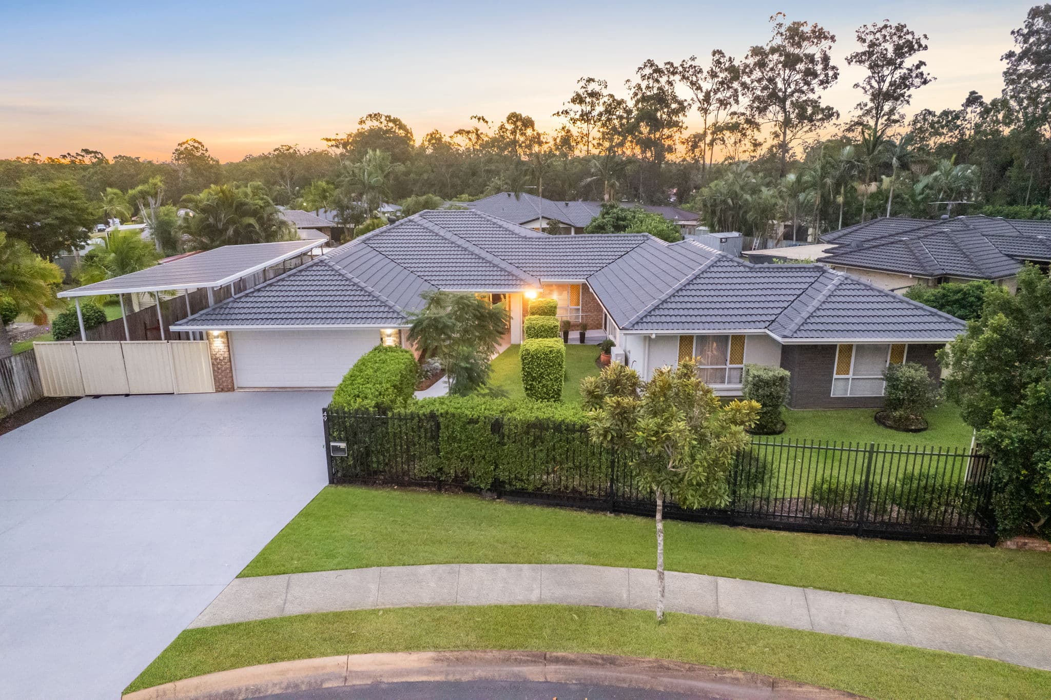 49 Heritage Boulevard, Heritage Park - Image 1