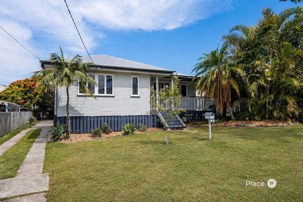 4 Blackwood Avenue, Cannon Hill — photo 1 of 5