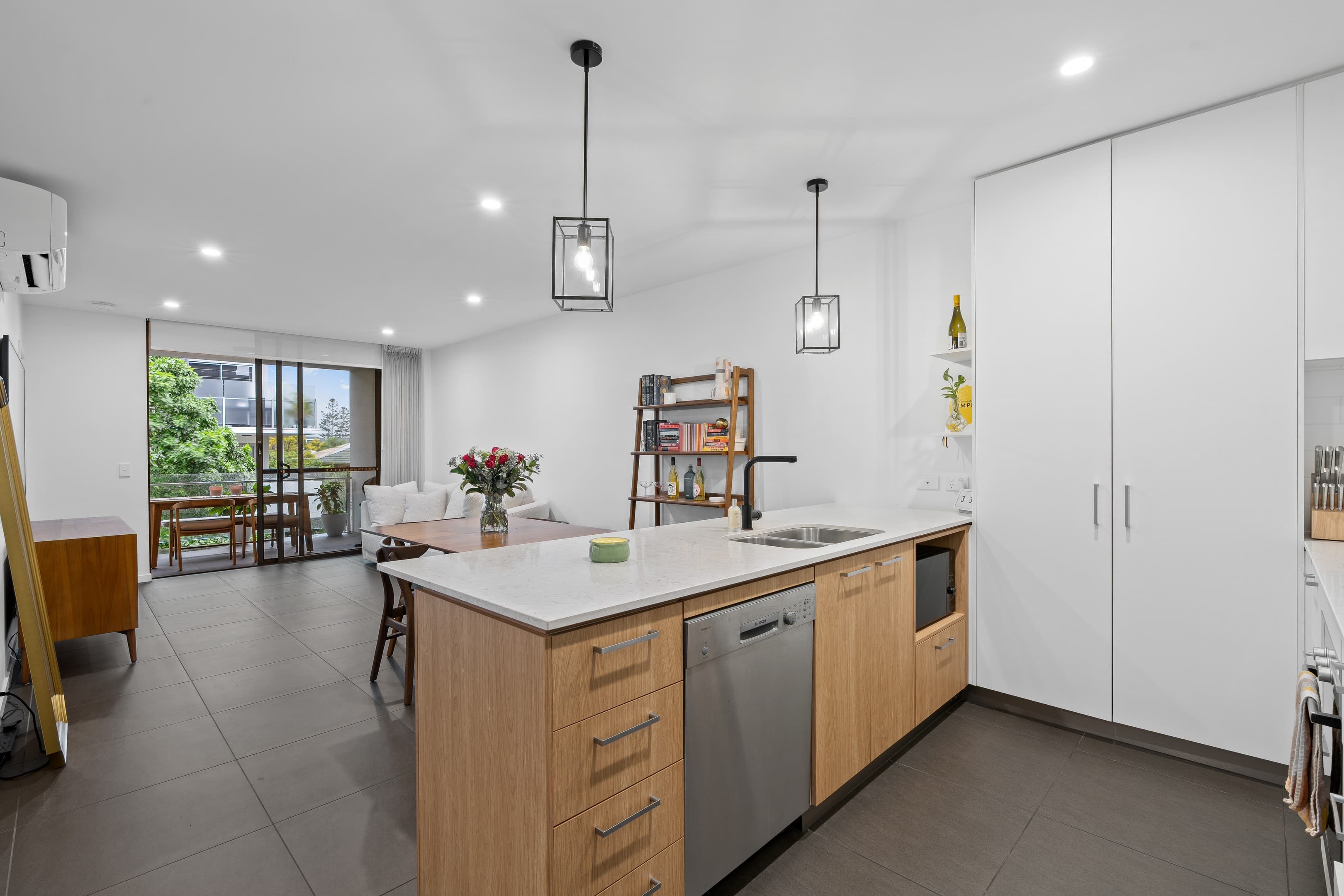 203/25 Onslow Street, Ascot - Image 1