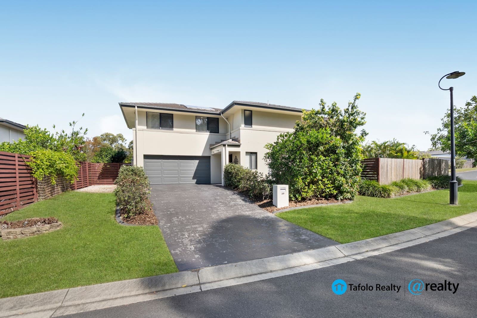 36 Azure Avenue, Redland Bay - Image 1
